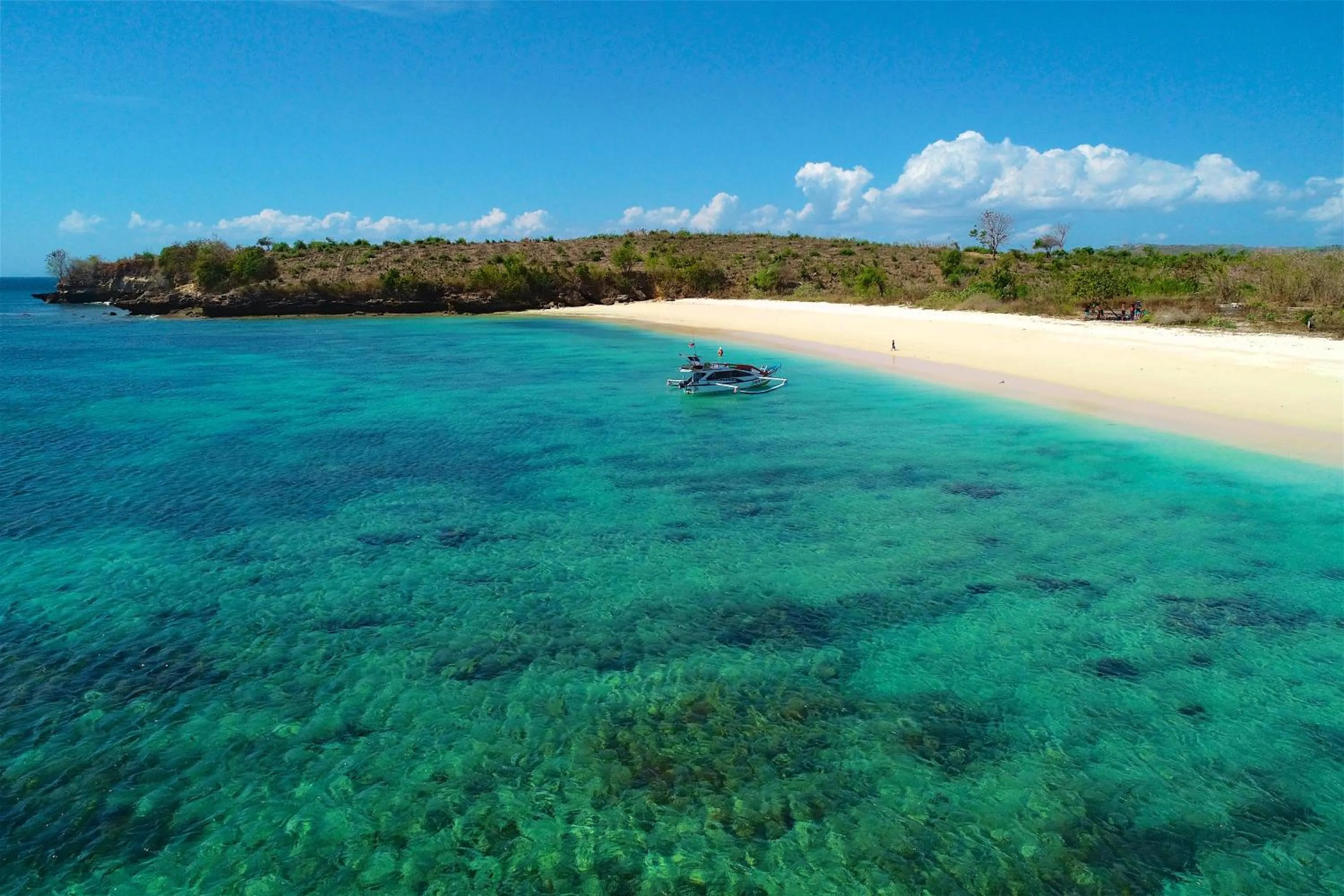 Ekas Surf Resort & Surf Camp