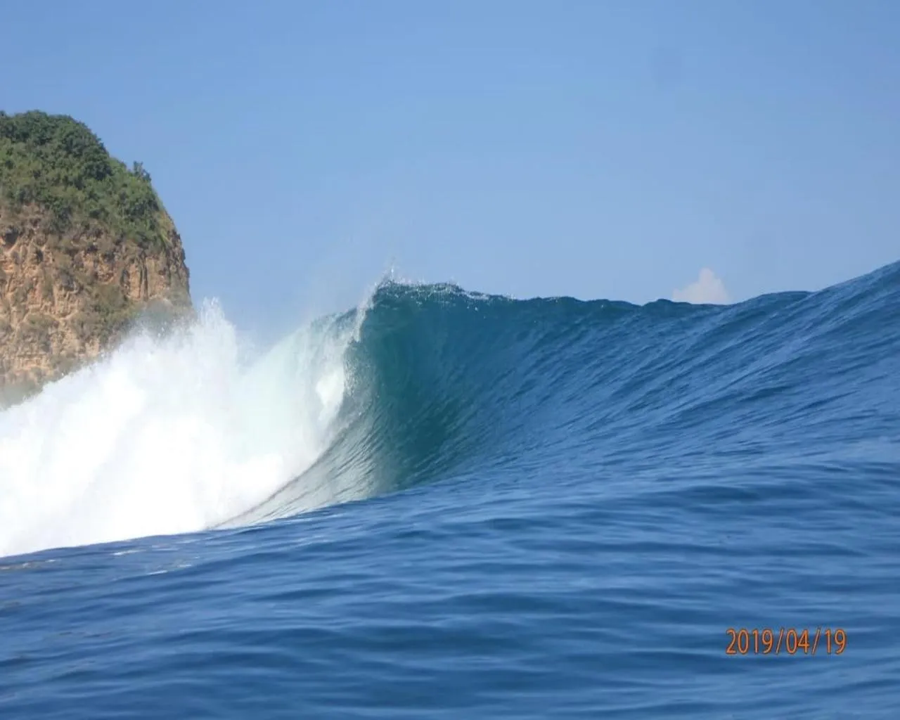 Ekas Surf Resort & Surf Camp