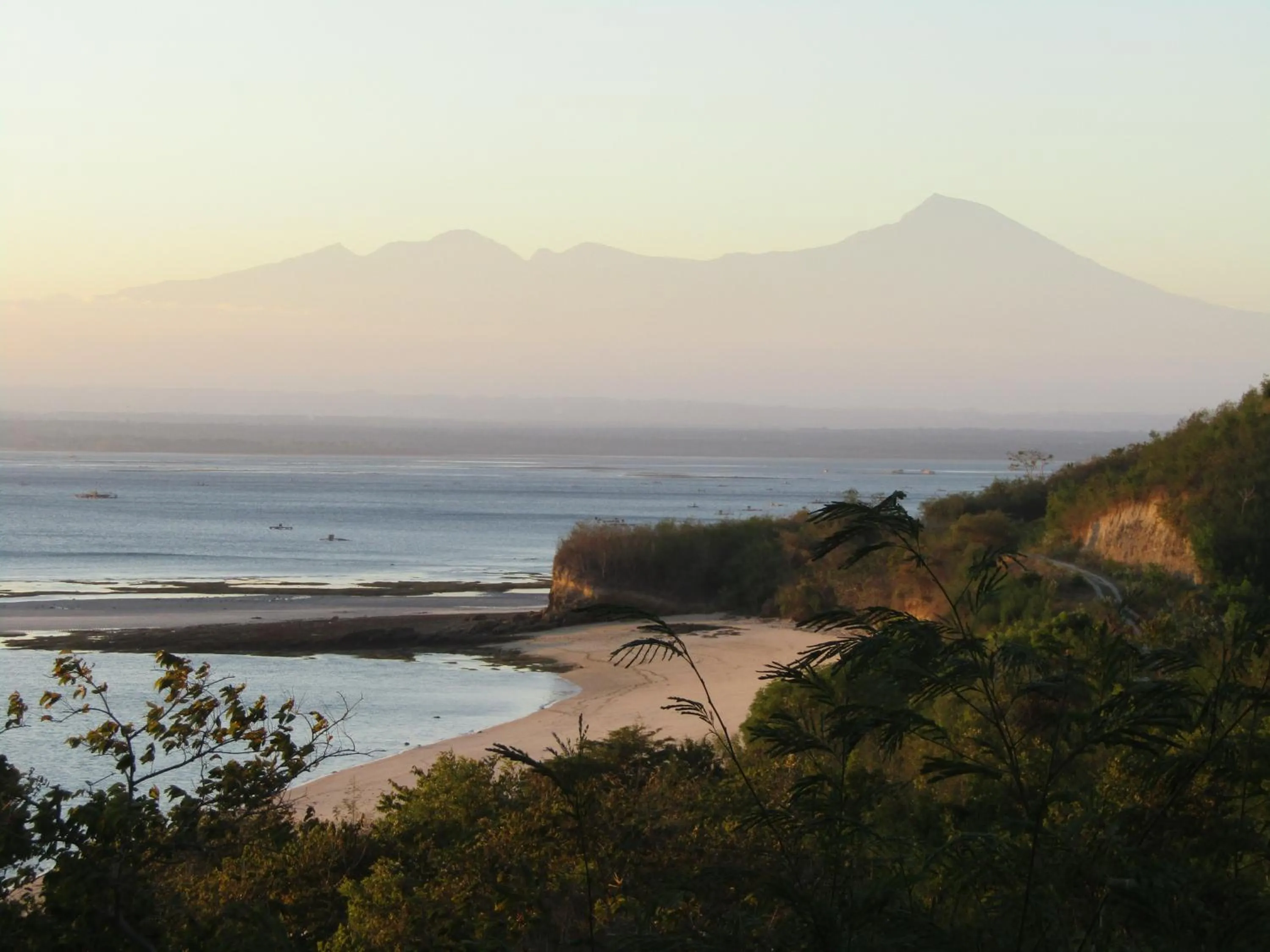 Day in Ekas Surf Resort & Surf Camp