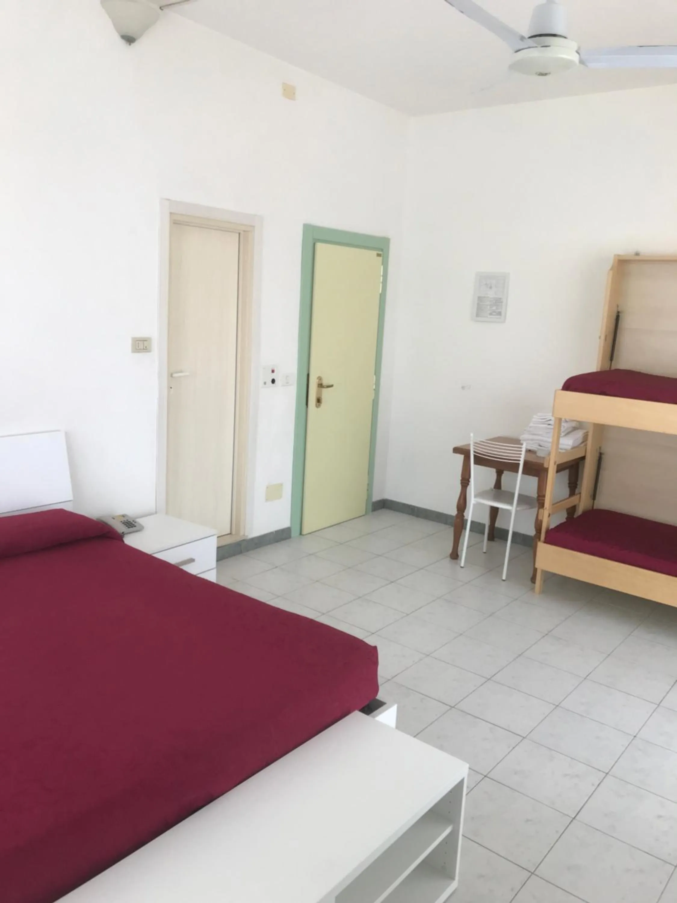 Bed in Hotel Rivamare