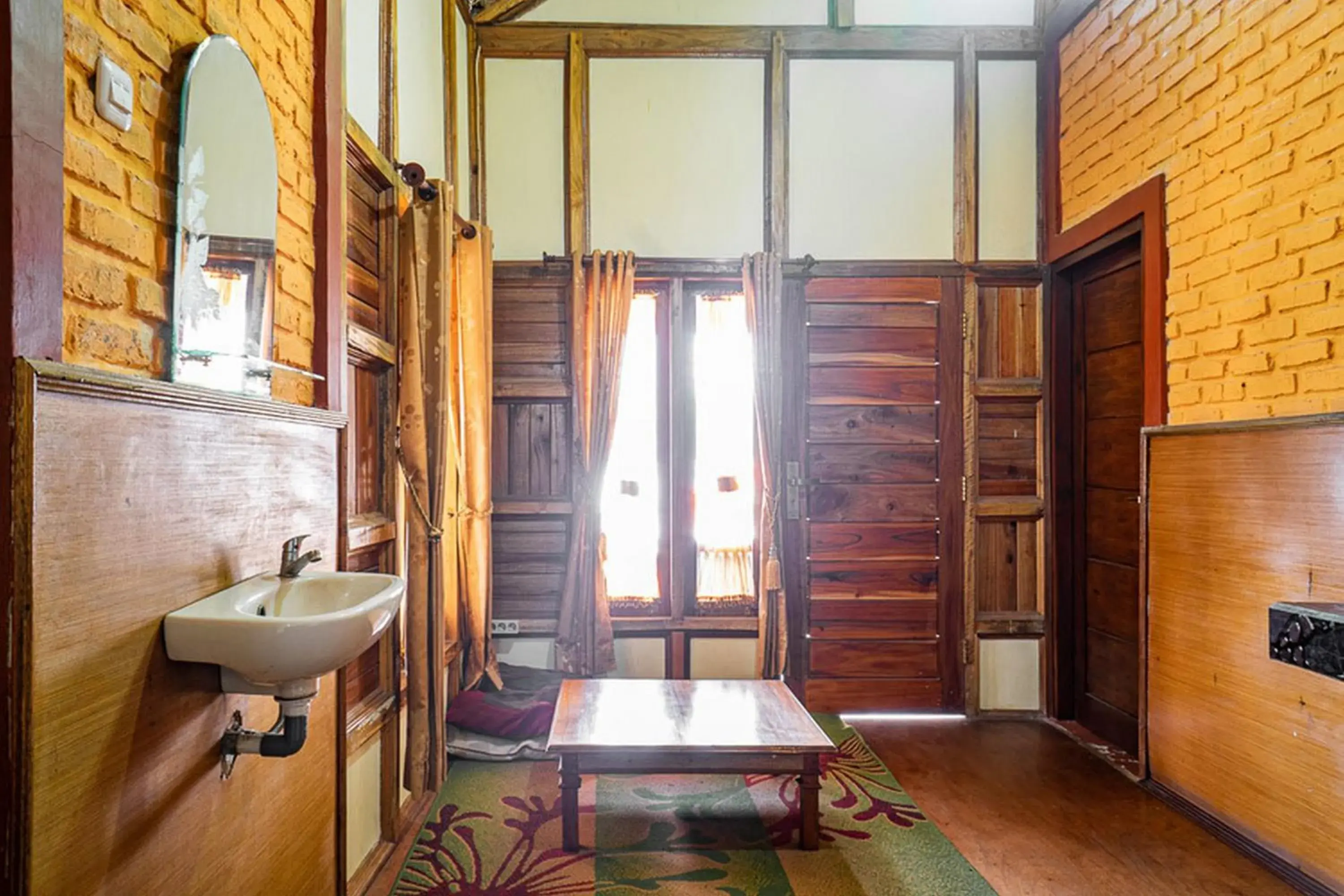 RedDoorz near Kawah Putih Ciwidey RedDoorz near Kawah Putih Ciwidey