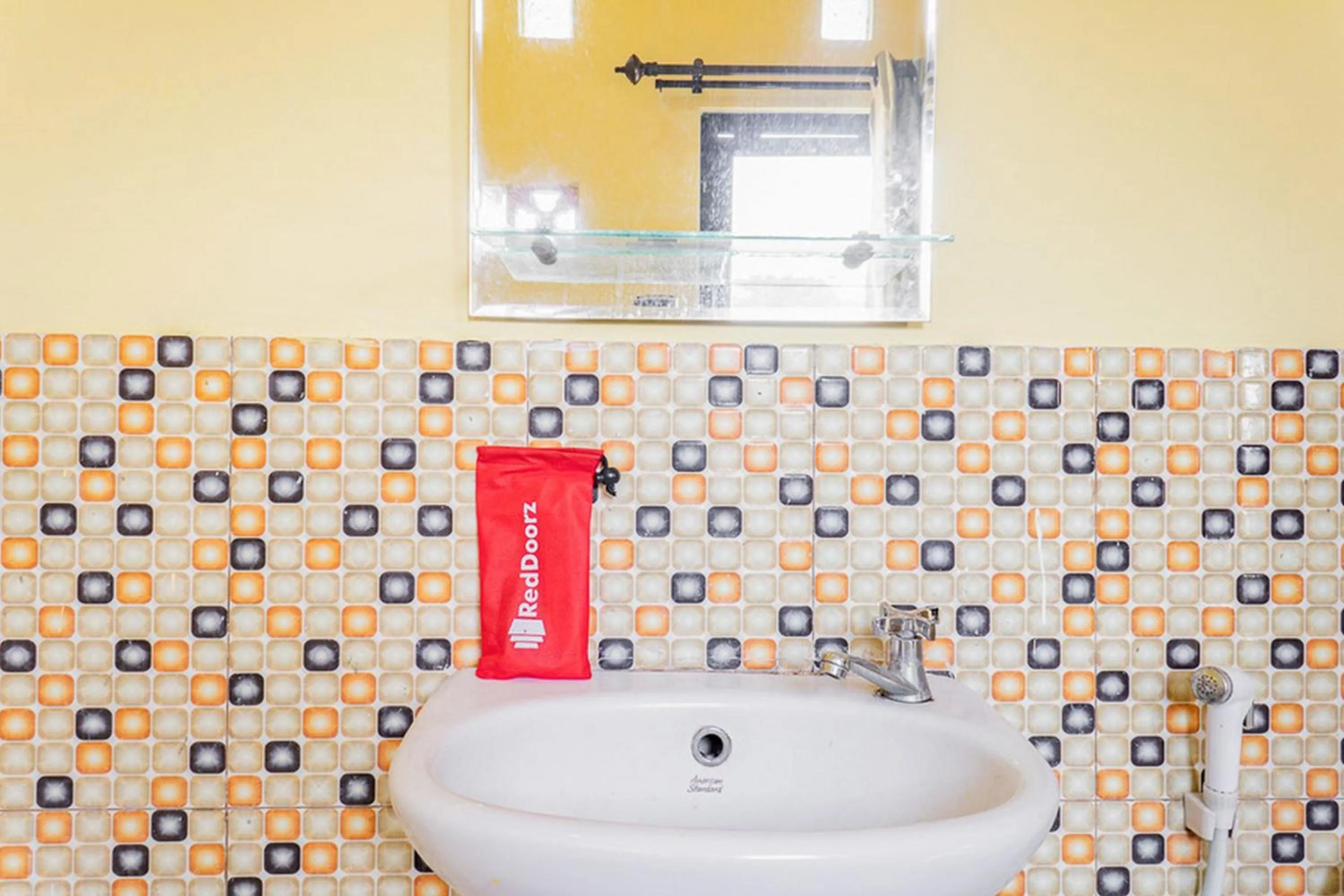 Bathroom in RedDoorz near Kawah Putih Ciwidey