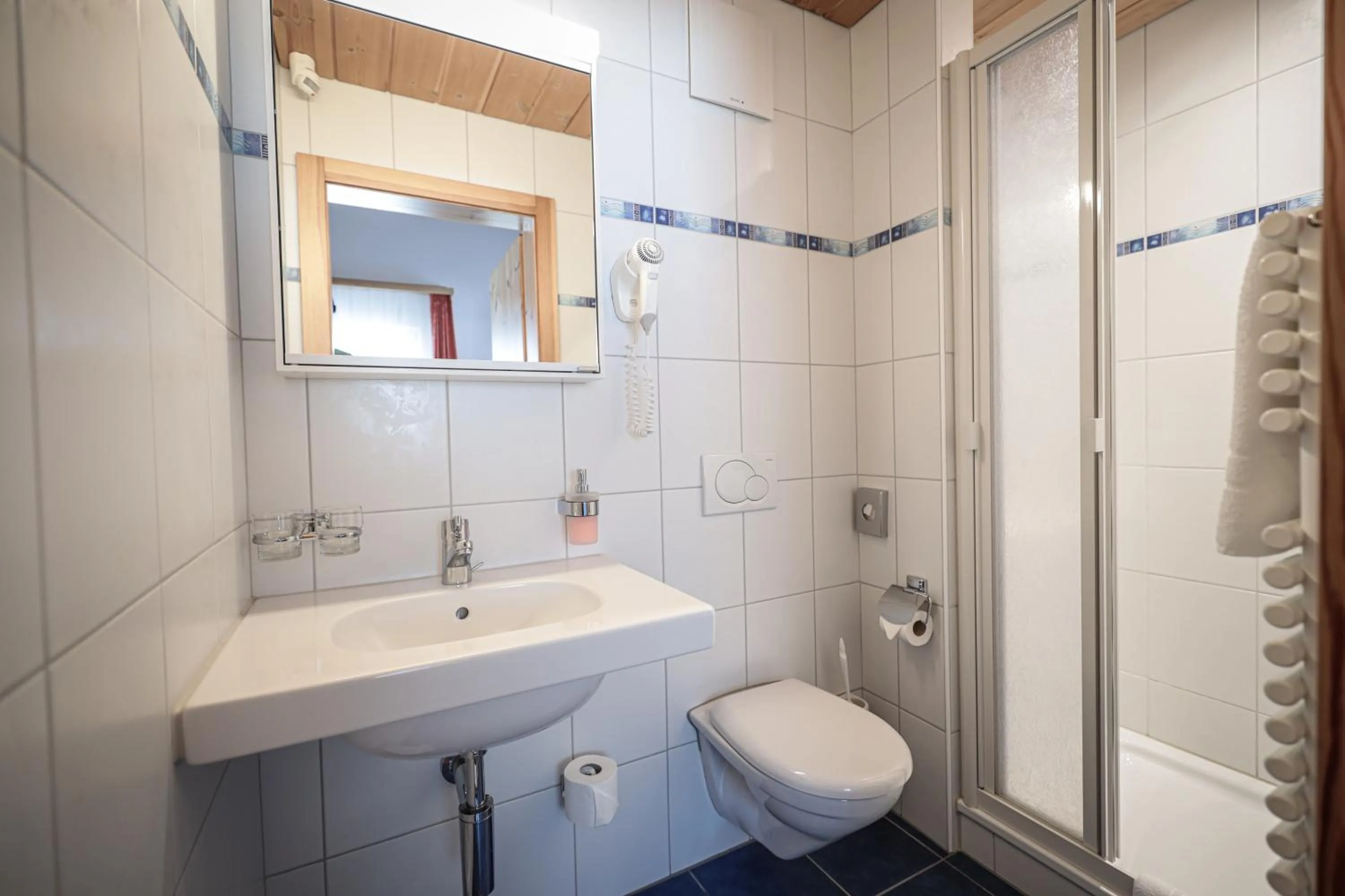 Bathroom in Hotel Sonnenhalde, Arosa