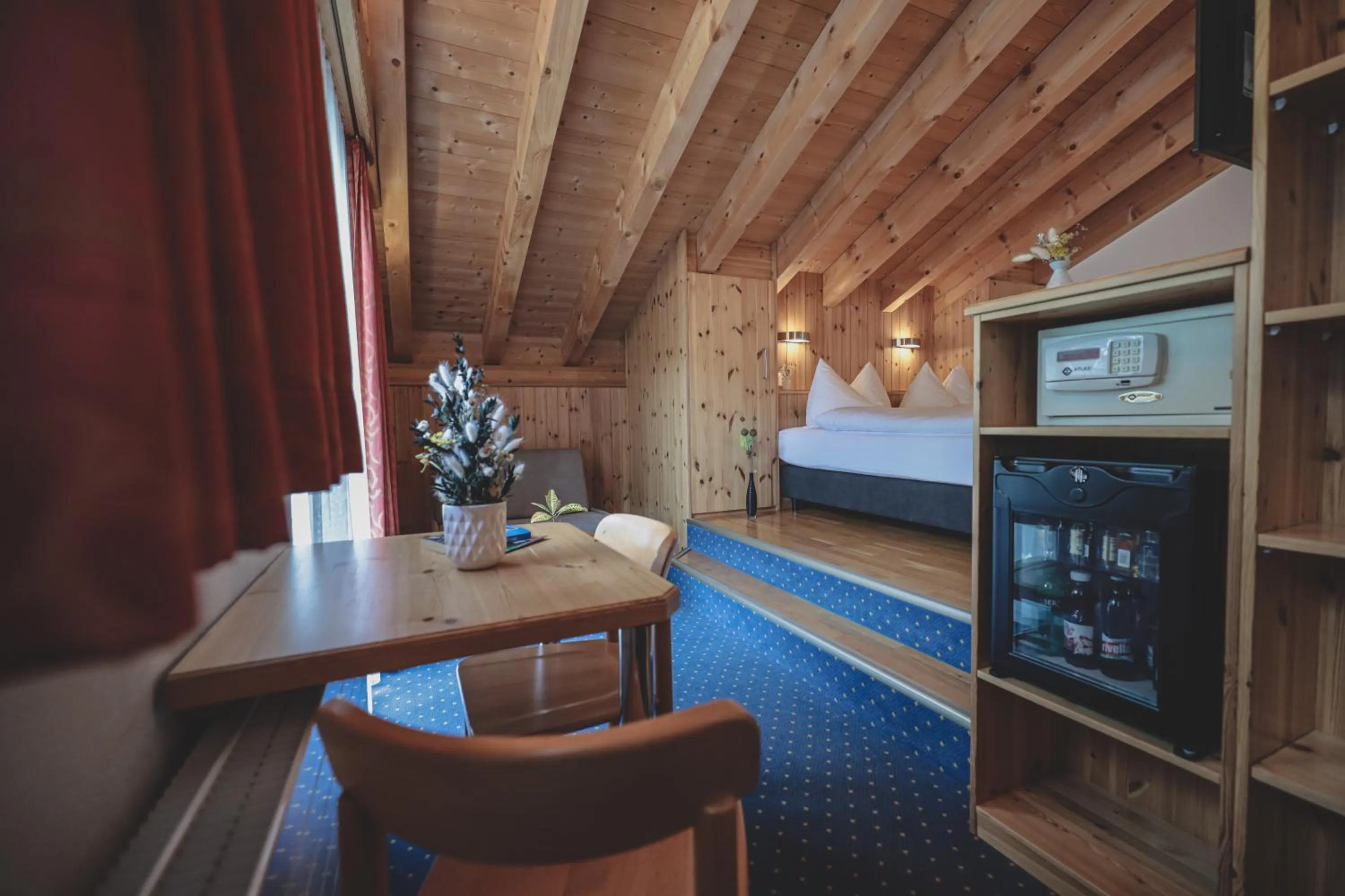 room service in Hotel Sonnenhalde, Arosa