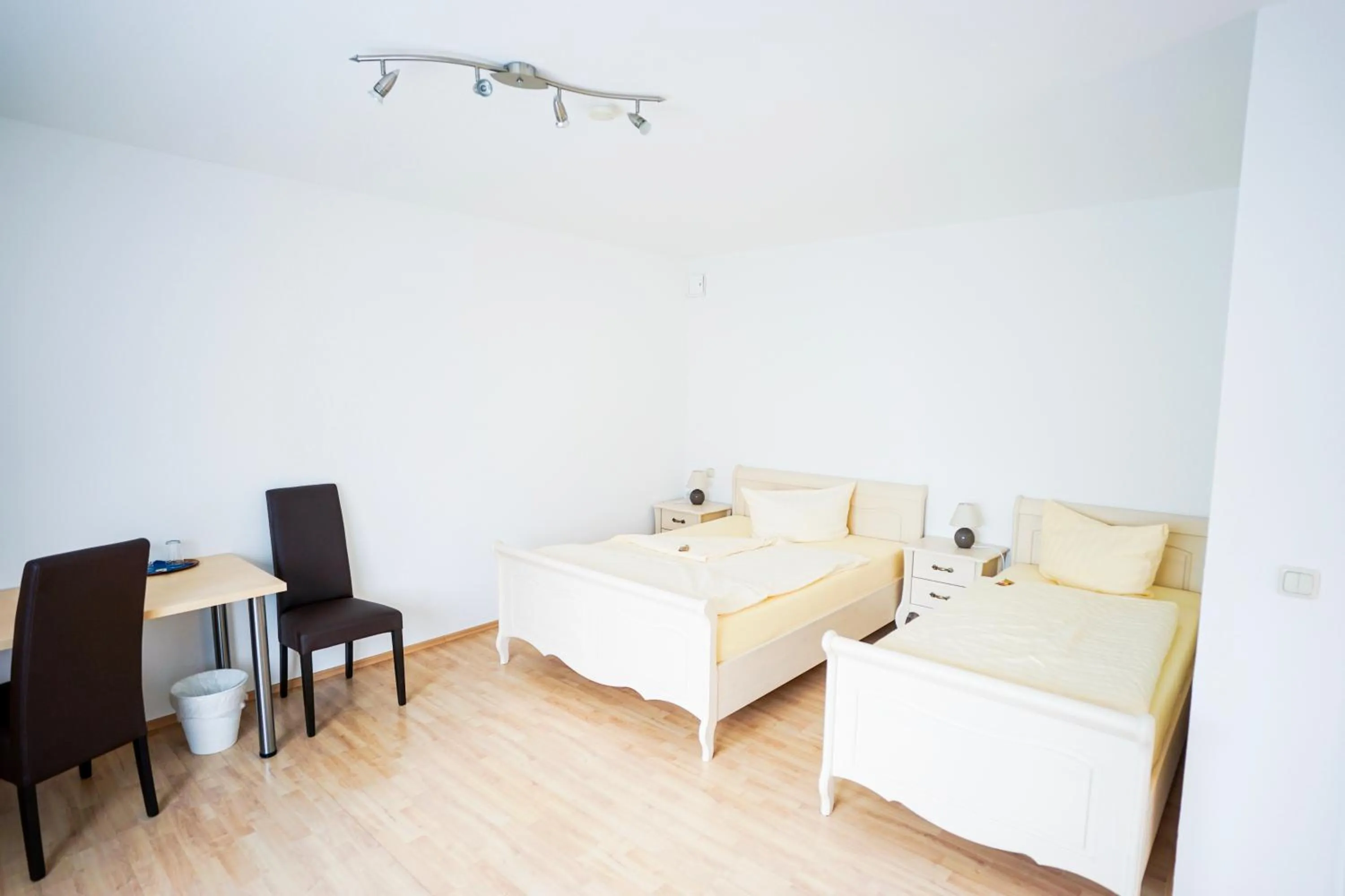 Photo of the whole room, Bed in Hotel Sauer Garni