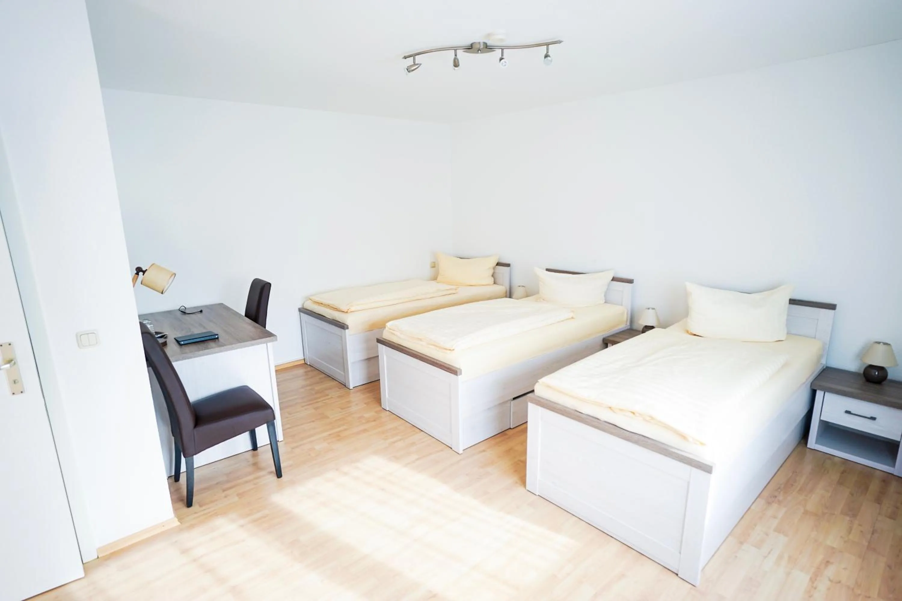 Photo of the whole room, Bed in Hotel Sauer Garni