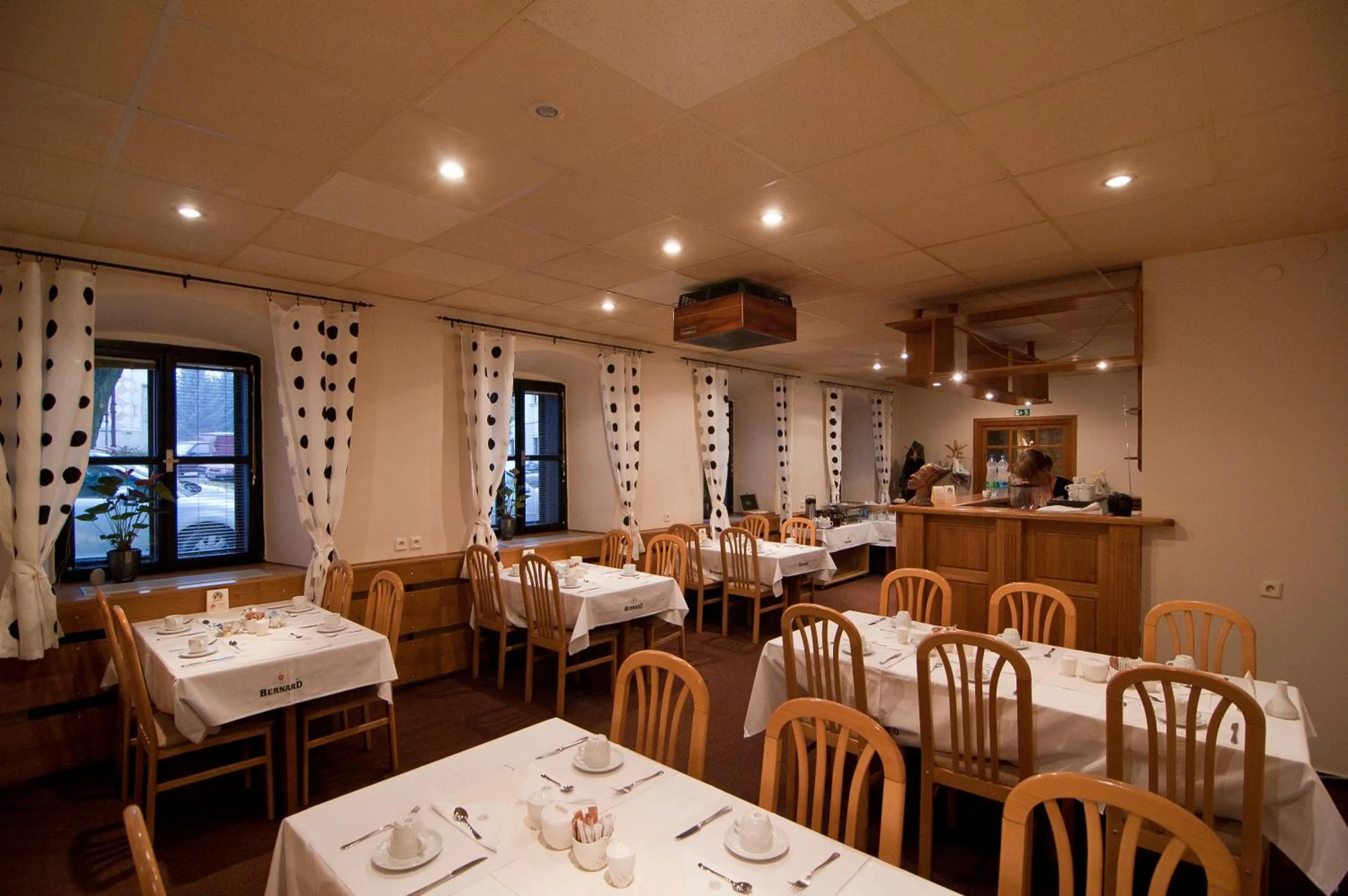 Restaurant/places to eat in Hotel U Apoštola