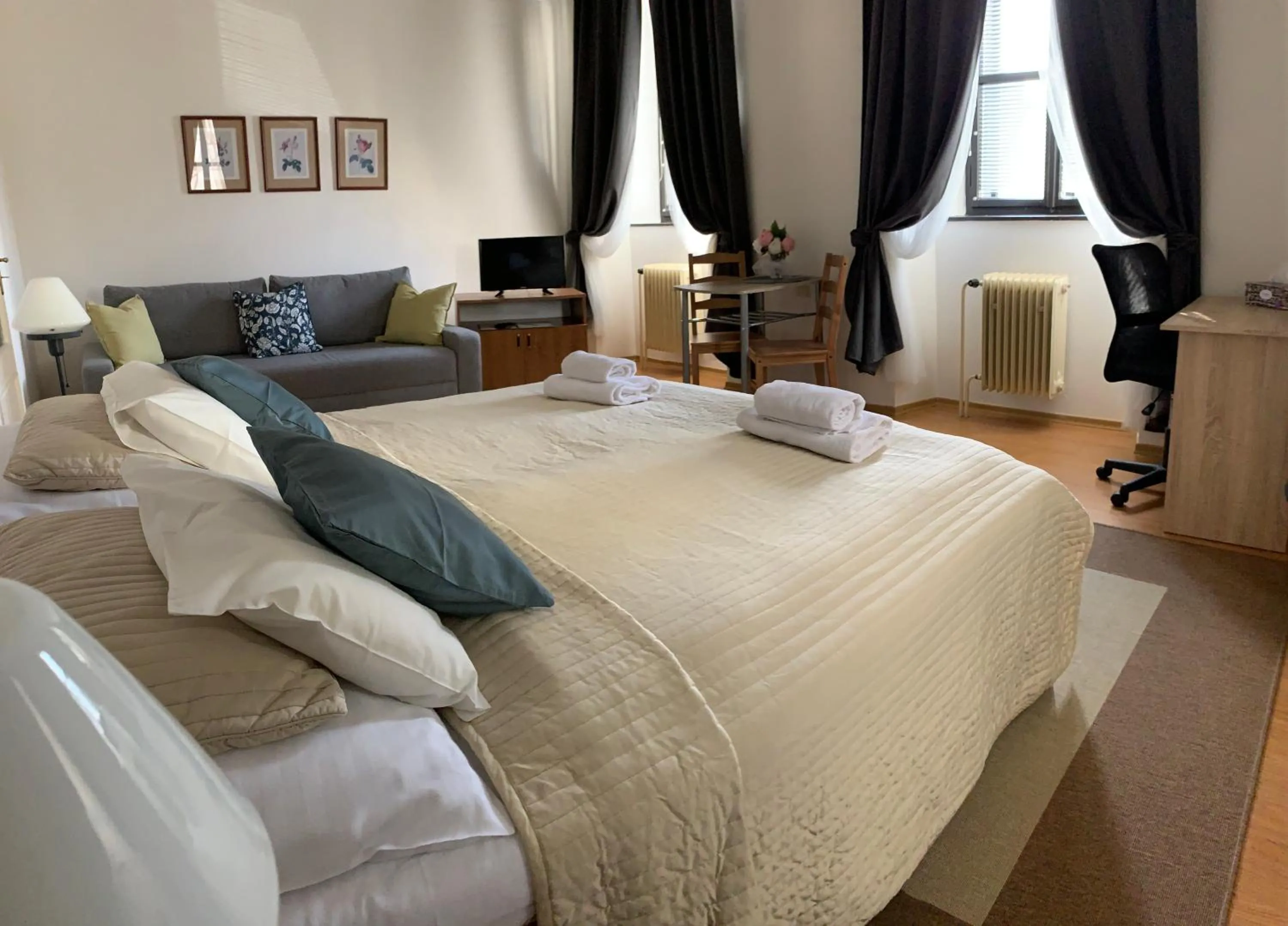 Bed in Hotel U Apoštola