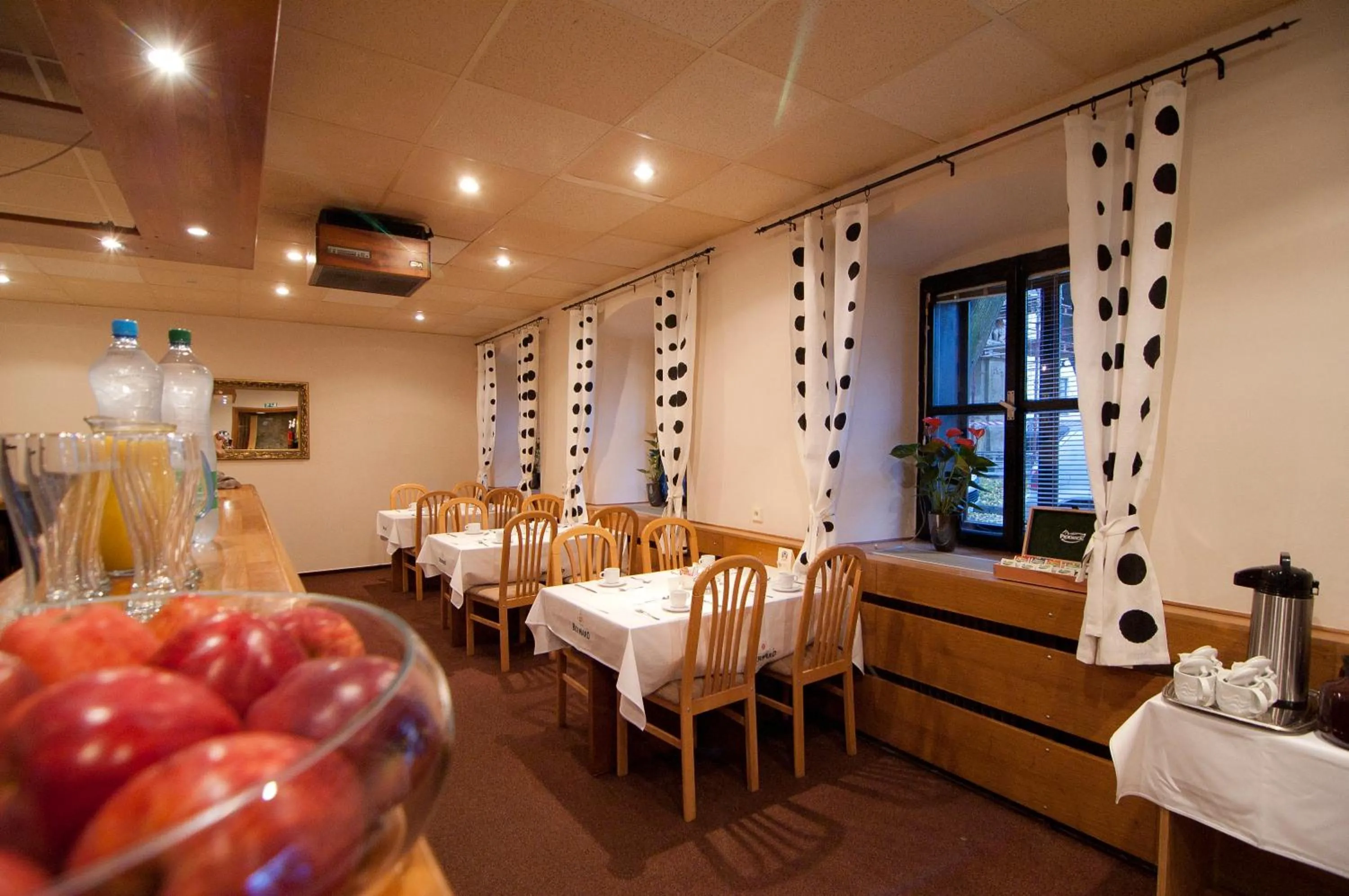 Restaurant/places to eat in Hotel U Apoštola