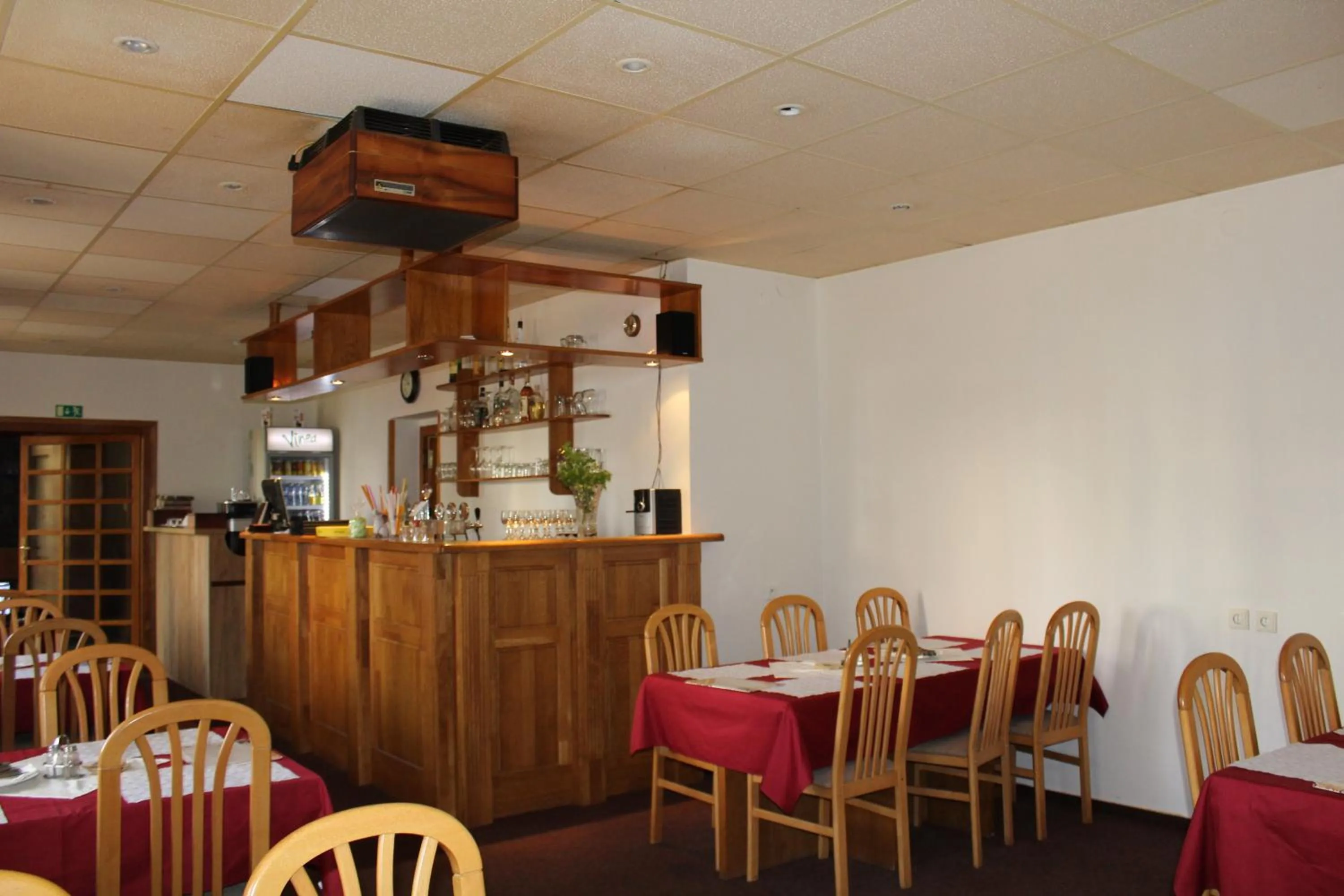 Restaurant/places to eat in Hotel U Apoštola