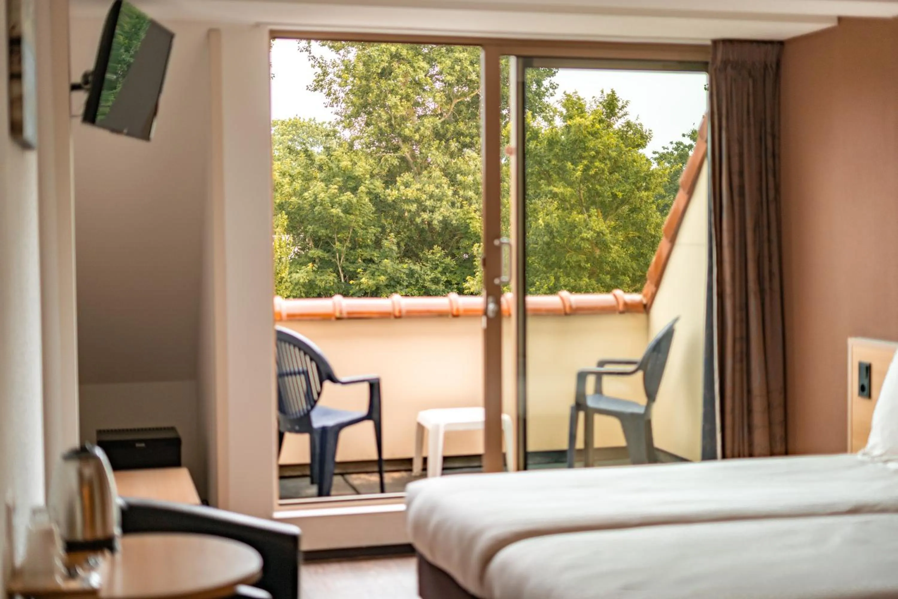 Photo of the whole room, Bed in Hotel het Zwaantje