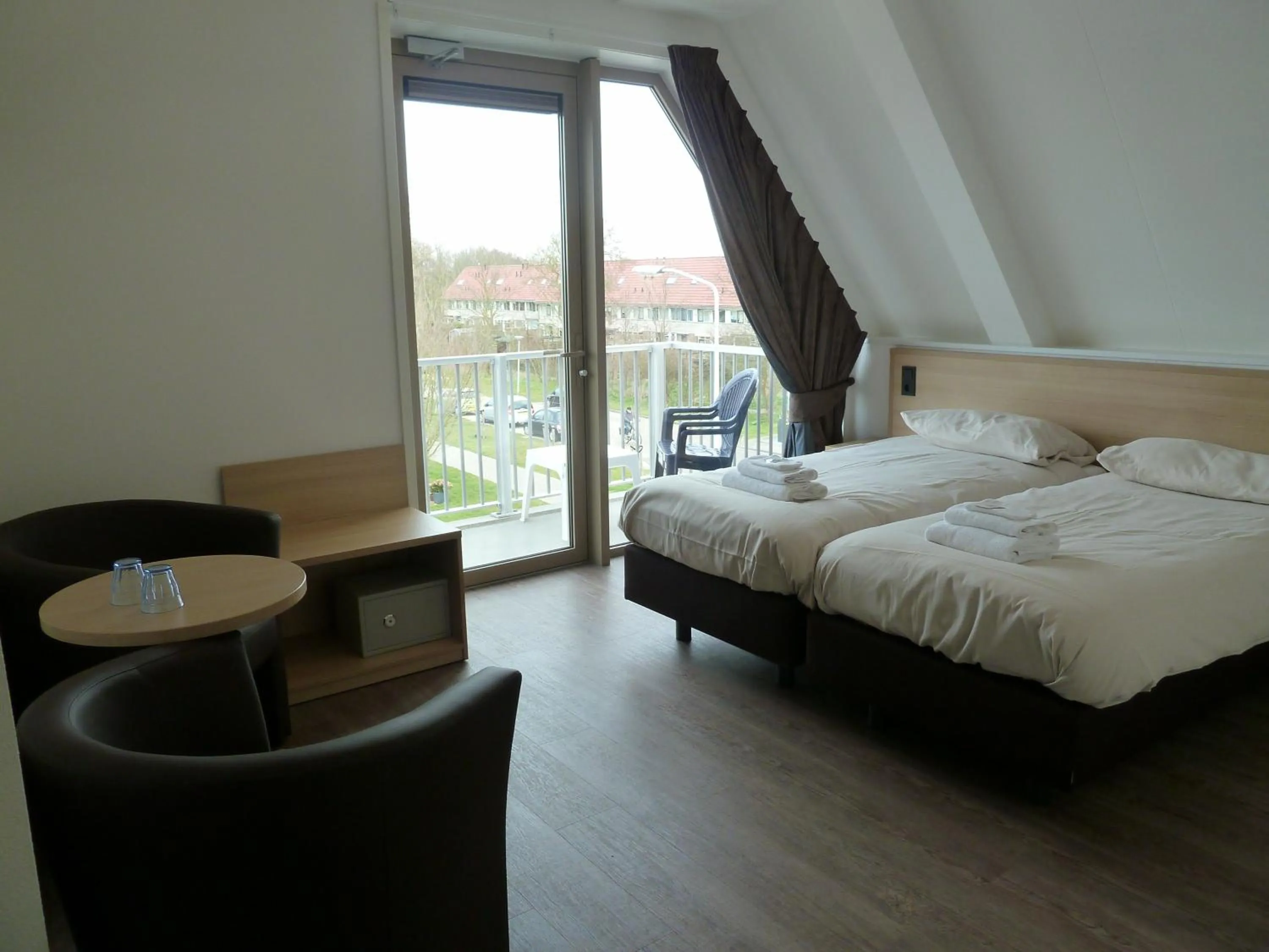 Standard Double Room with Balcony in Hotel het Zwaantje
