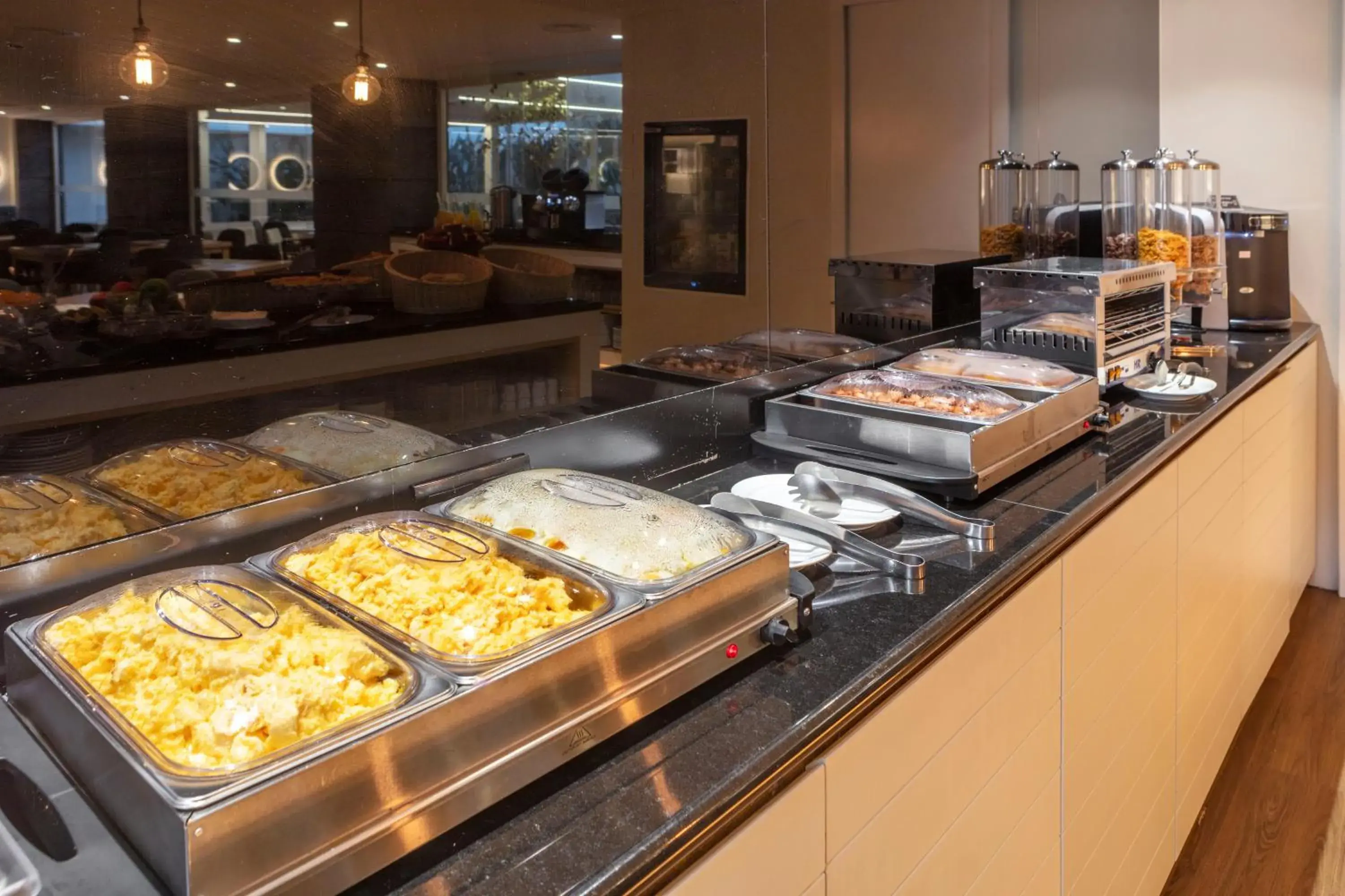 Breakfast in Hotel Gaivota Azores Breakfast in Hotel Gaivota Azores