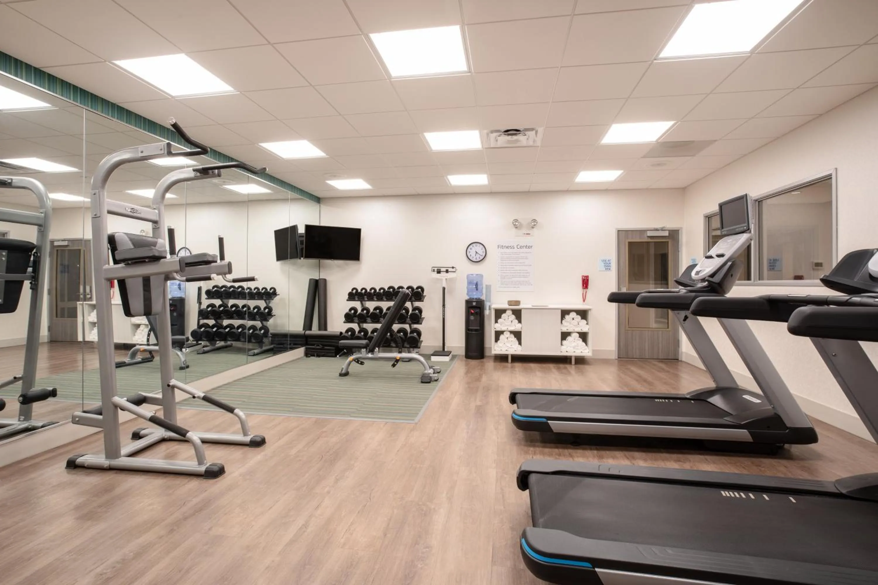 Fitness centre/facilities in Holiday Inn Express & Suites - Denver NE - Brighton by IHG