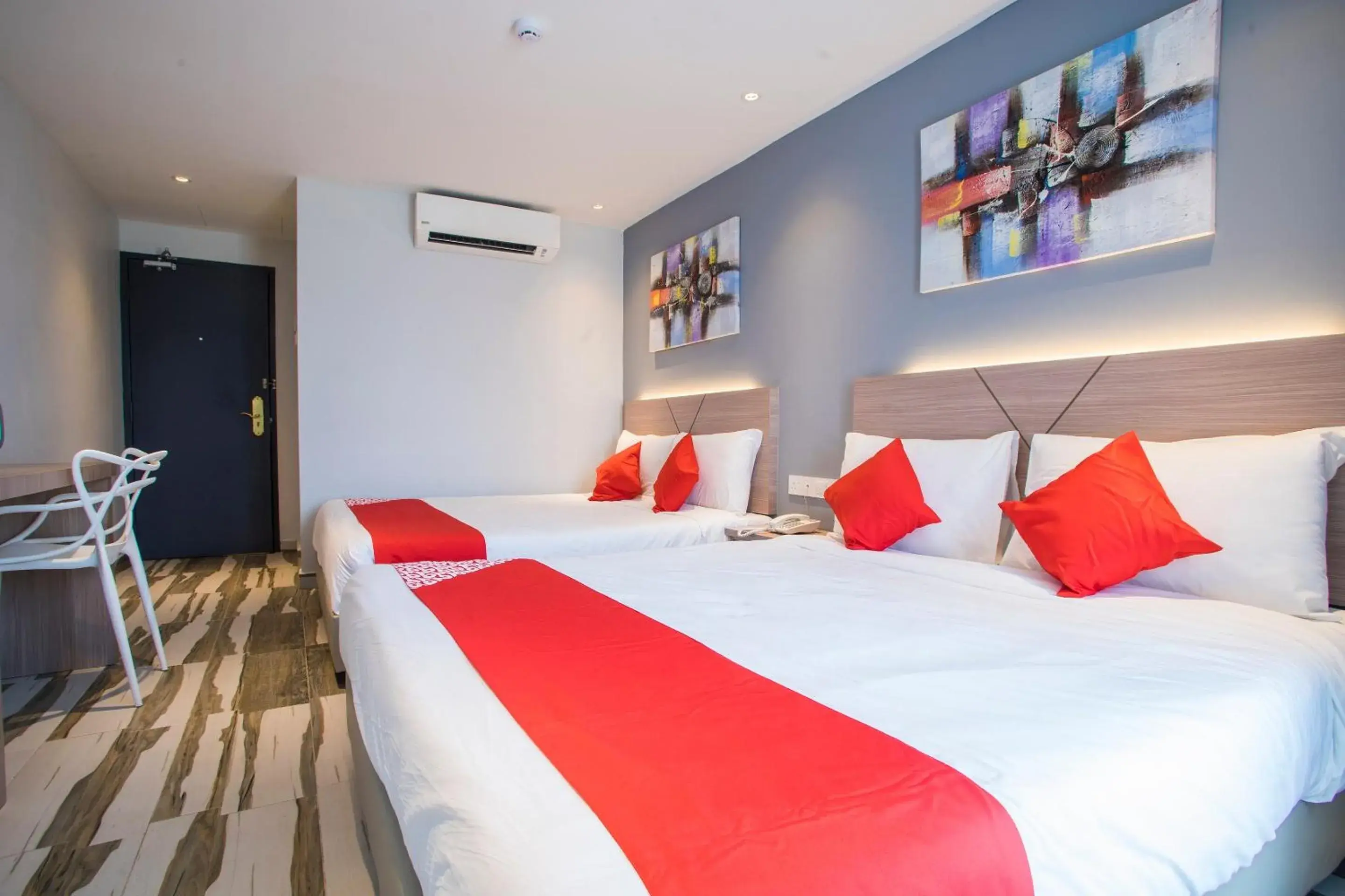 Family Suite in Hotel O Gs Hotels Near Strand Mall Family Suite in Hotel O Gs Hotels Near Strand Mall