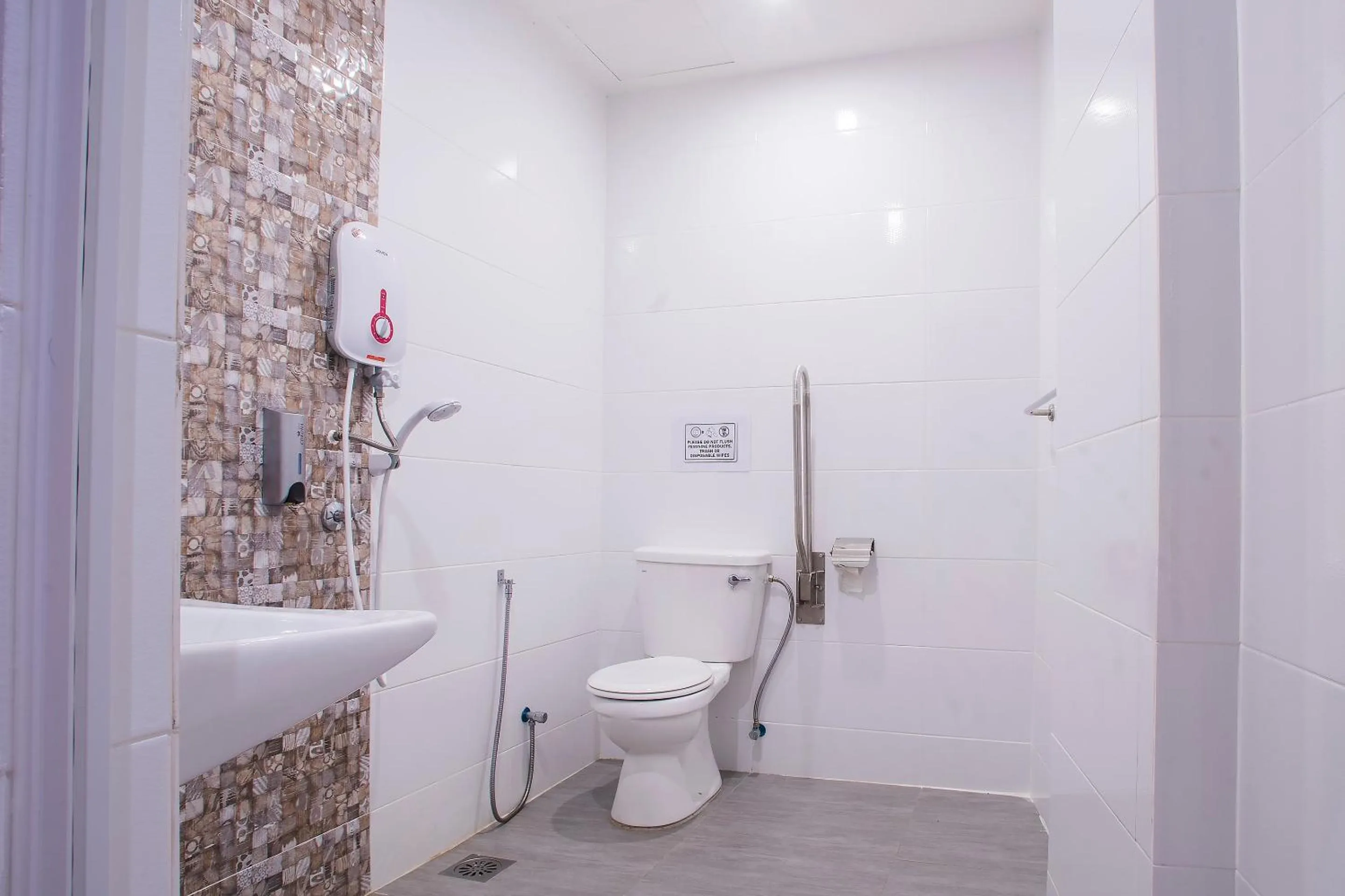 Bedroom in Hotel O Gs Hotels Near Strand Mall