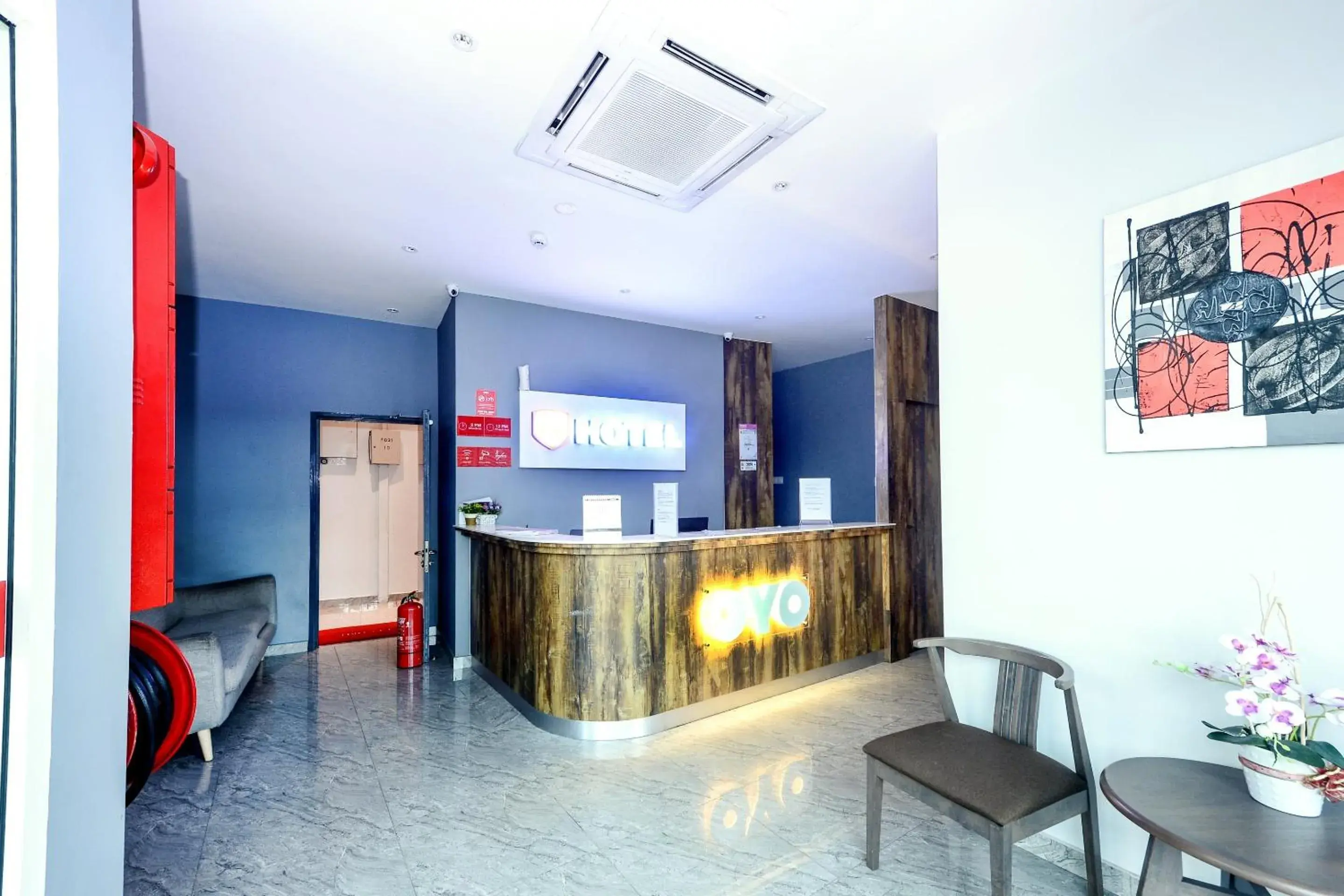 Lobby or reception in Hotel O Gs Hotels Near Strand Mall Lobby or reception in Hotel O Gs Hotels Near Strand Mall