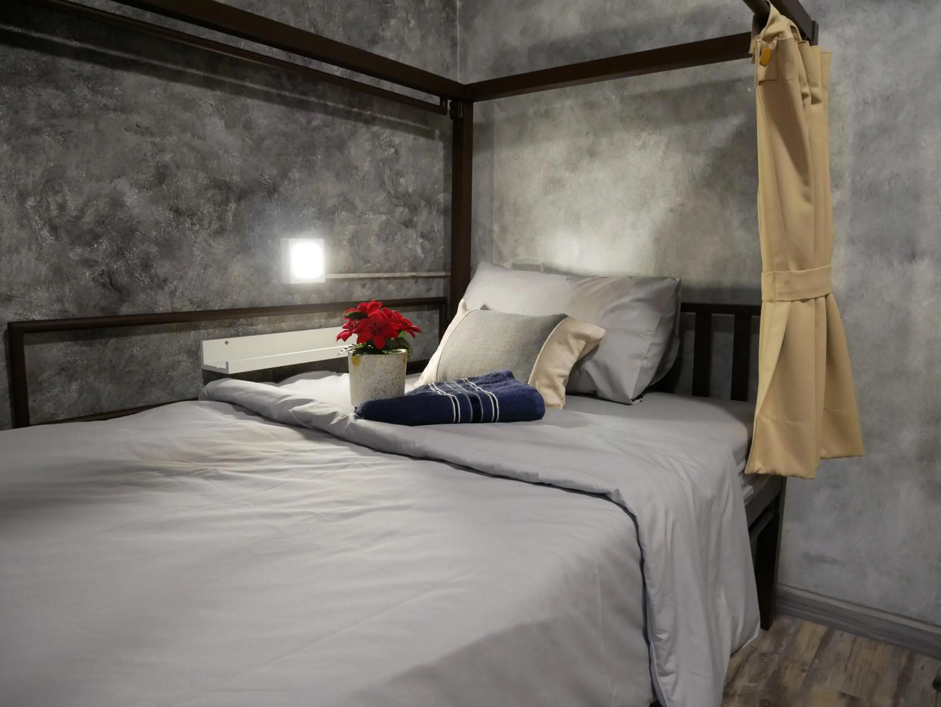 Bed in NP House Pratunam