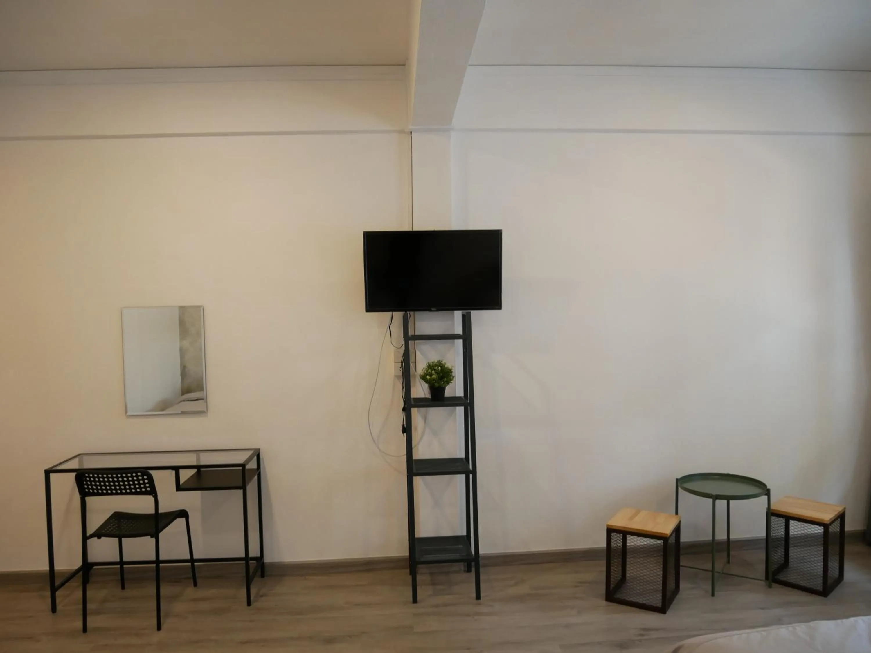 TV and multimedia in NP House Pratunam