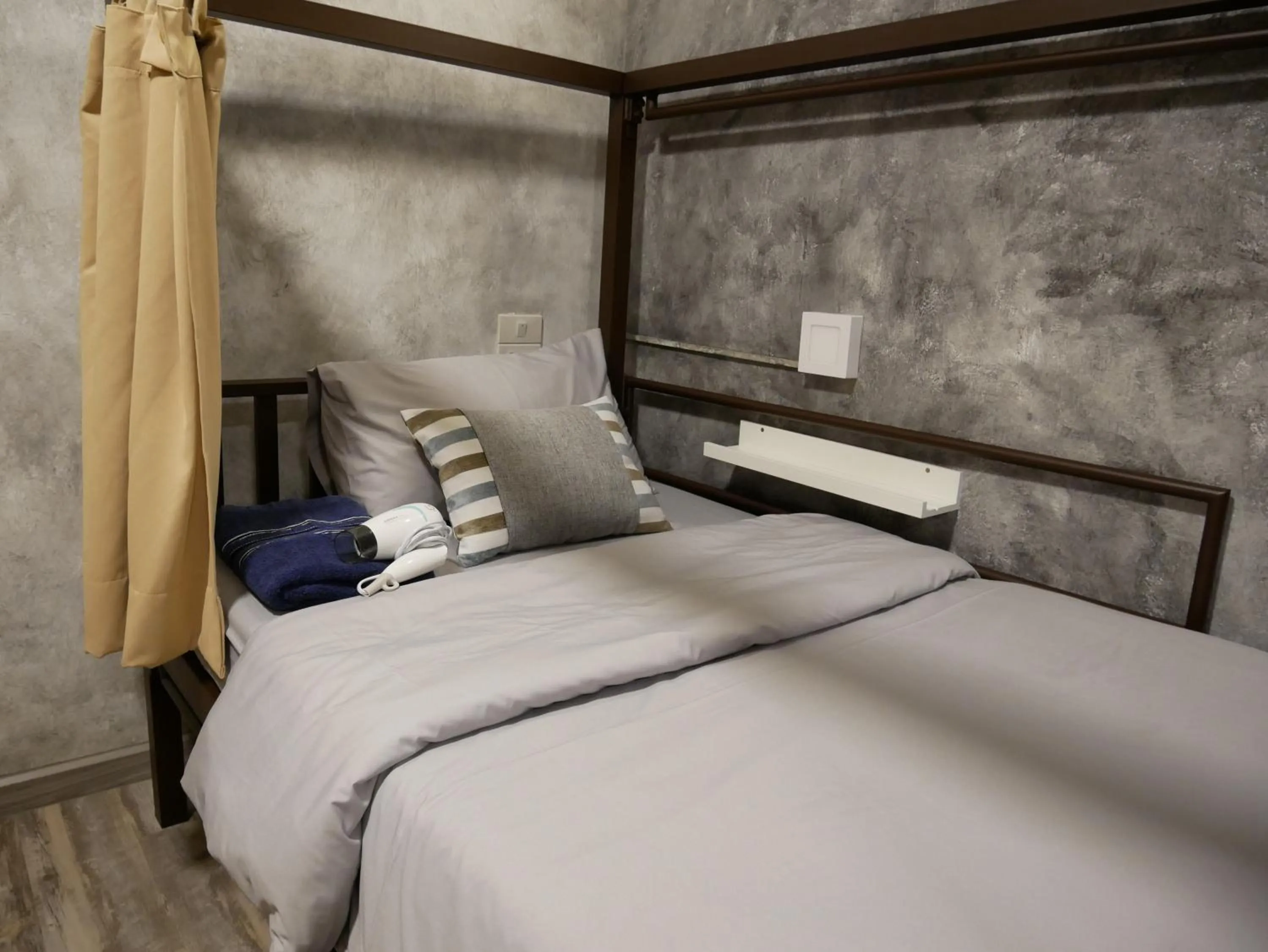 Bed in NP House Pratunam