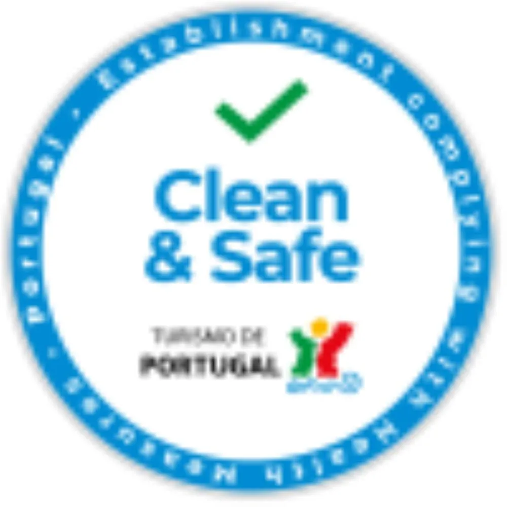 Property building in Apartamentos Turisticos Nossa Senhora Da Estrela