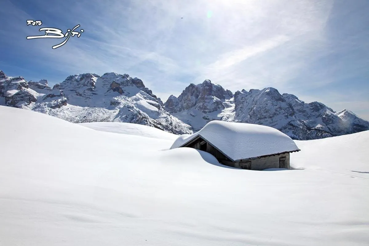 Natural landscape in HOTEL La Locanda