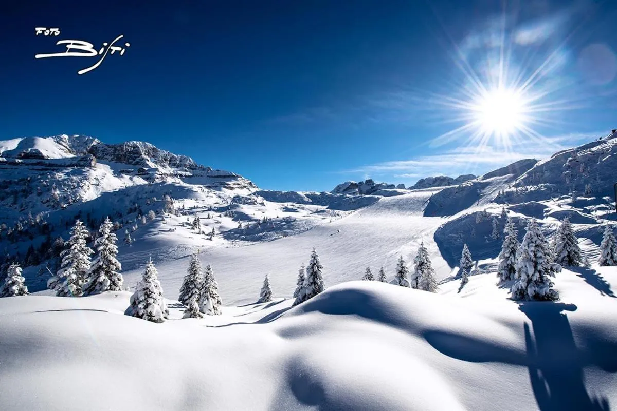 Natural landscape in HOTEL La Locanda