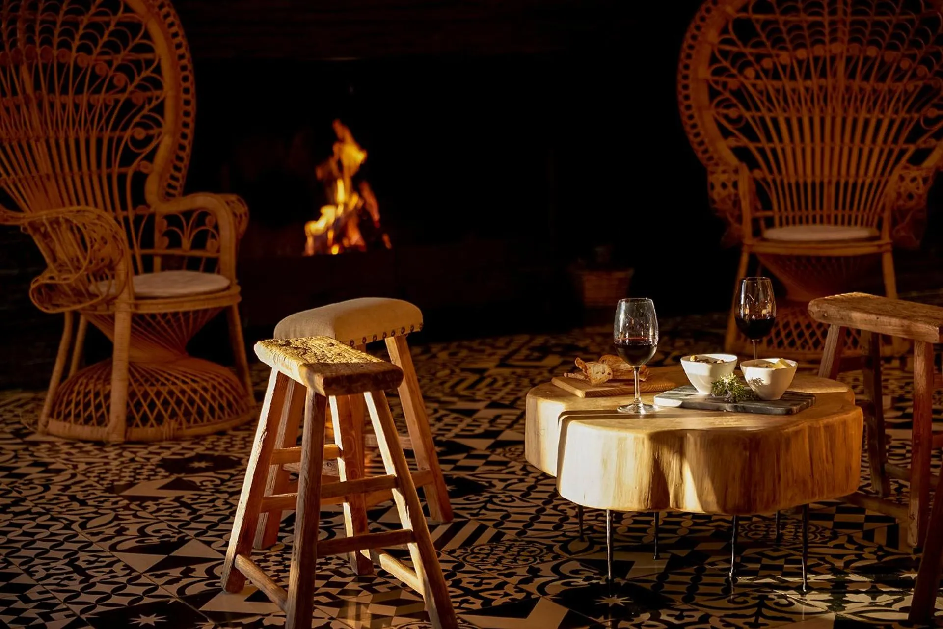 Restaurant/places to eat in Santiago Hotel