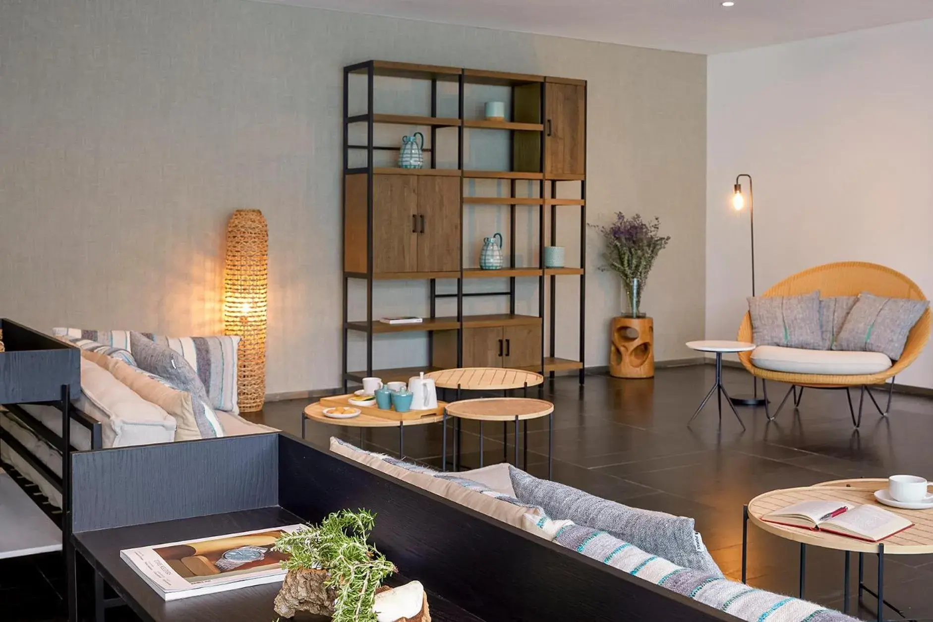 Living room in Santiago Hotel Living room in Santiago Hotel