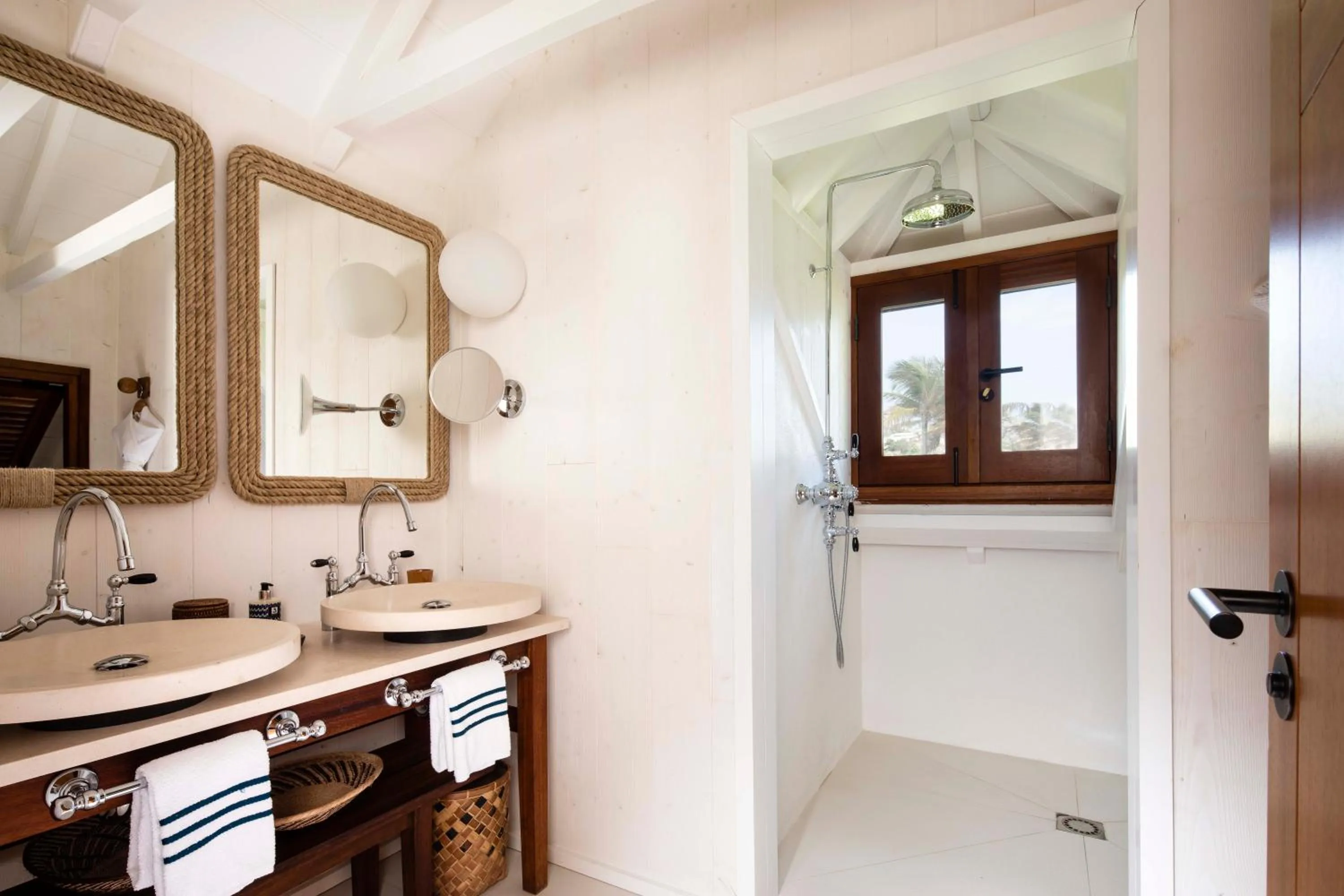 Bathroom in Hotel Manapany