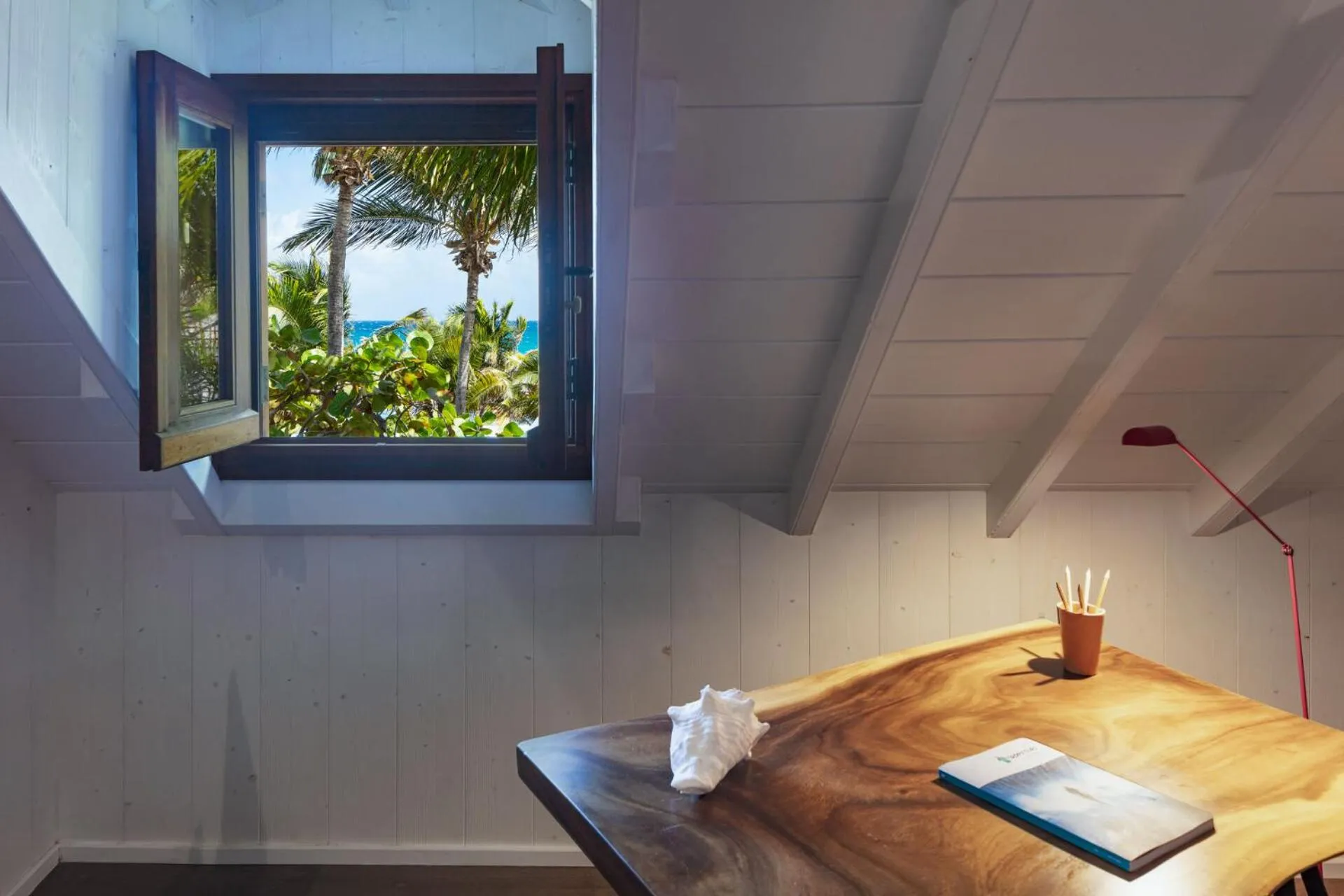 View (from property/room), Bed in Hotel Manapany