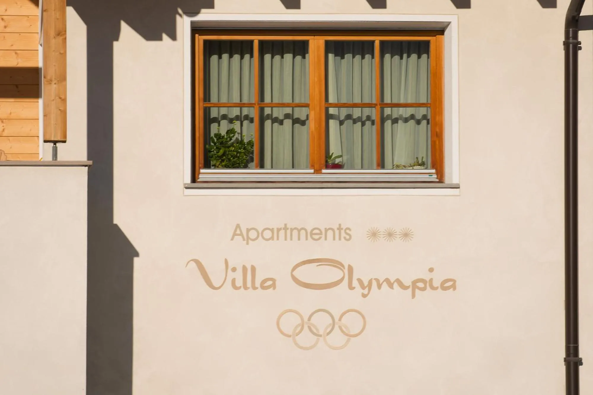 Property building in Appartamenti Villa Olympia