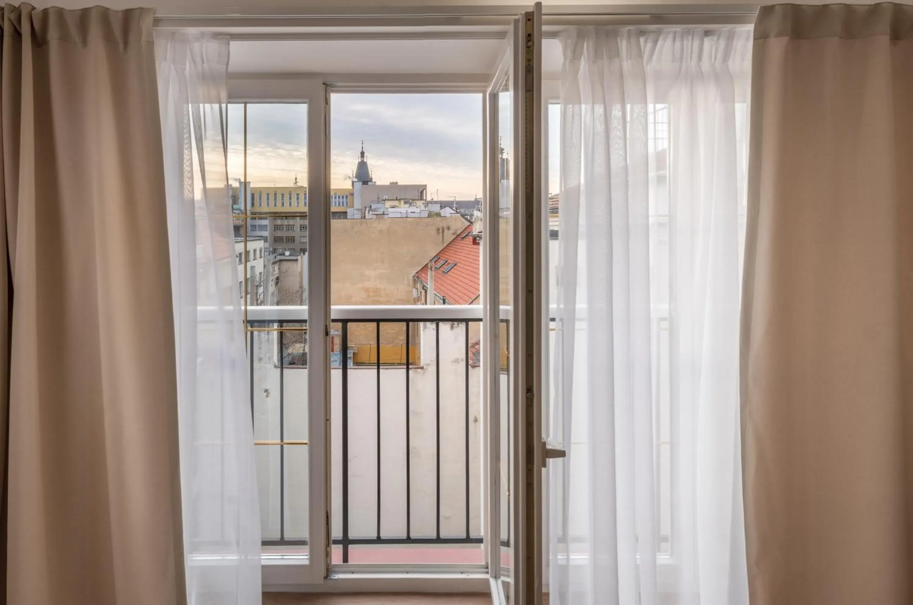 Living room in City Nest Apartments by Adrez Living room in City Nest Apartments by Adrez