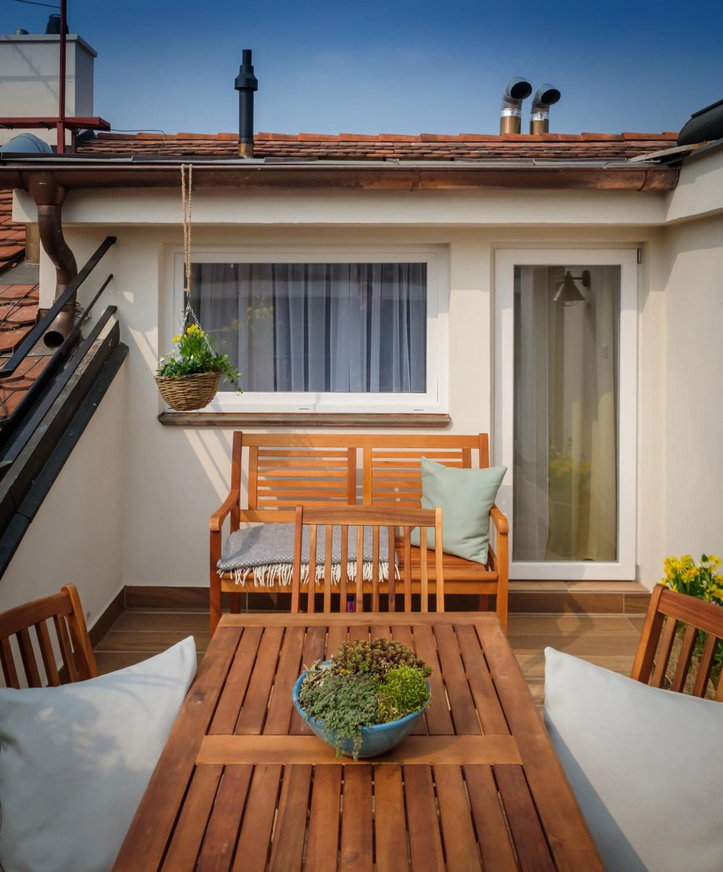 Balcony/Terrace in City Nest Apartments by Adrez