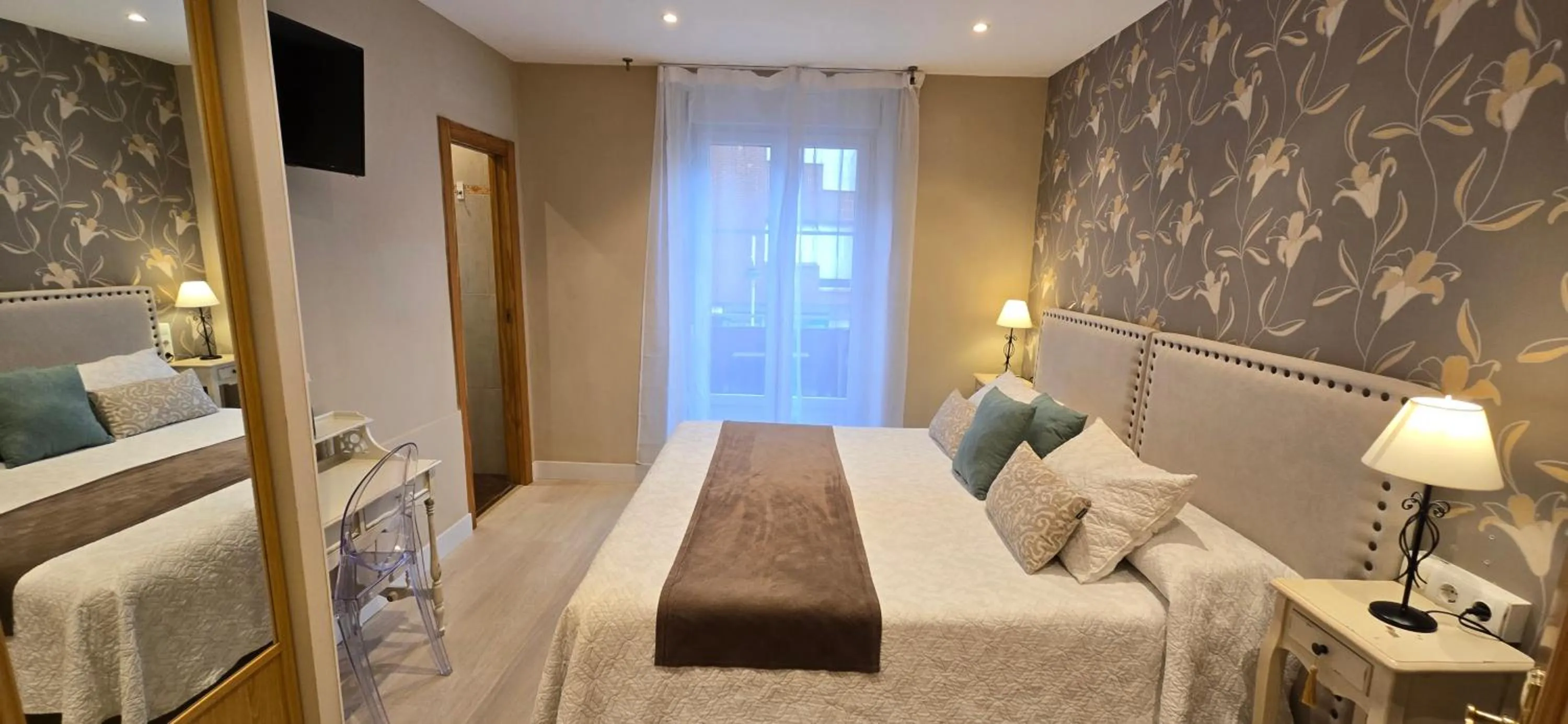 Bed in Hosteria Villa de Castro