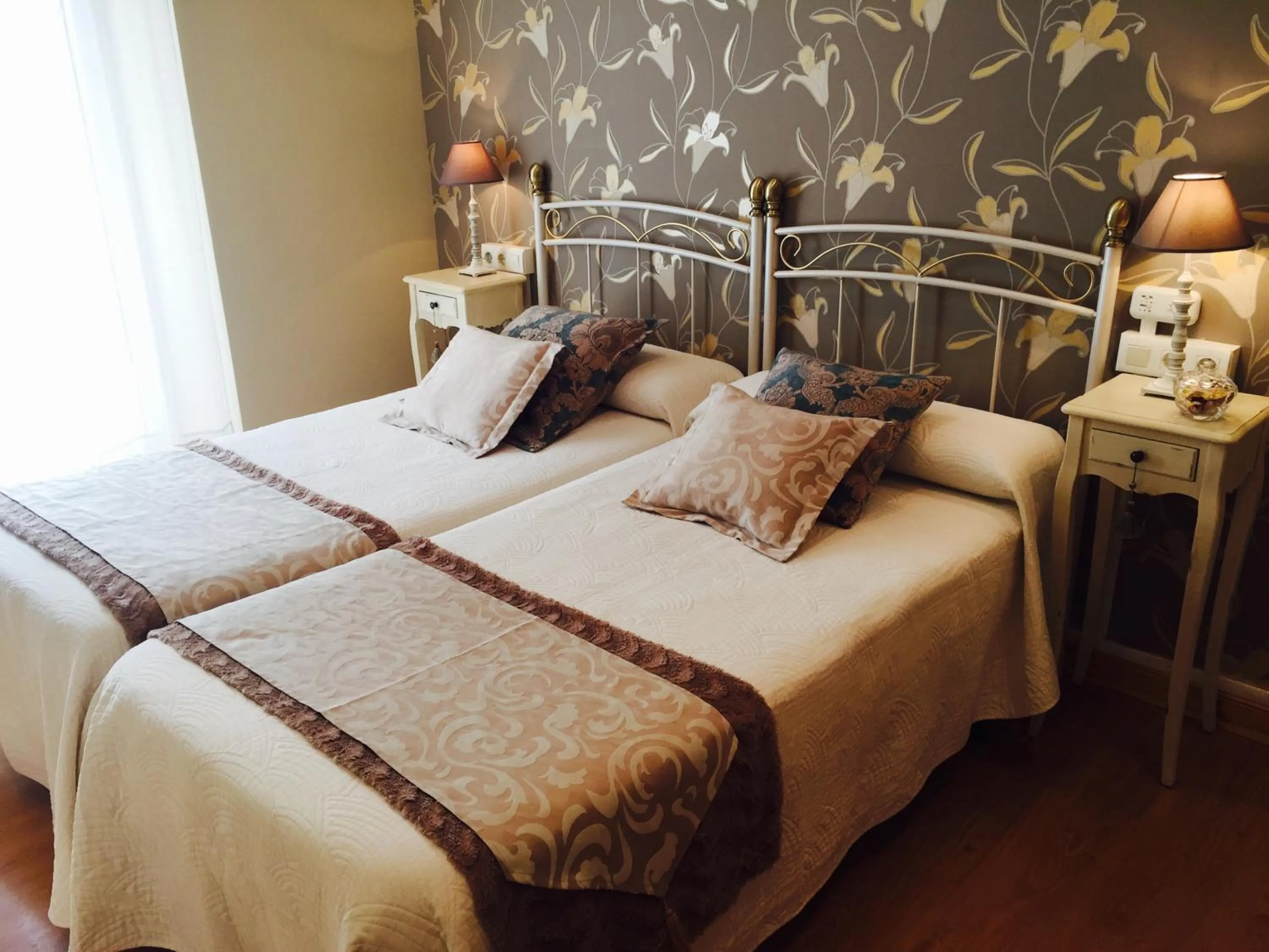 Bed in Hosteria Villa de Castro