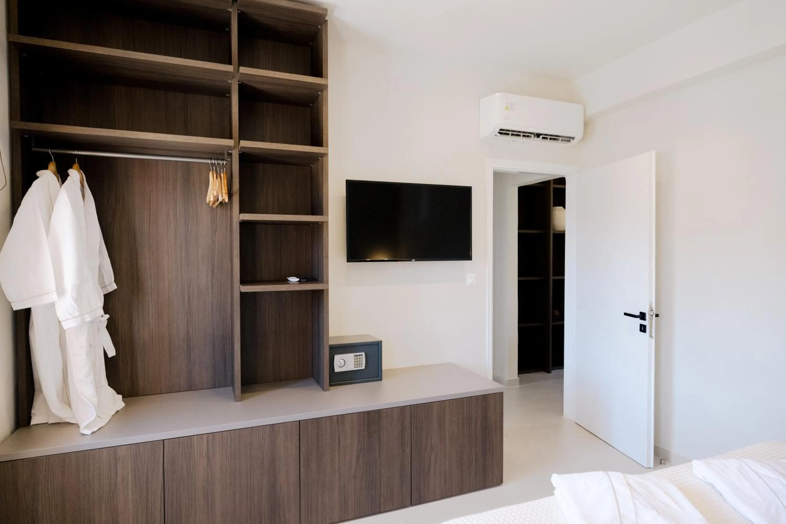 Bed in Opera House Hotel