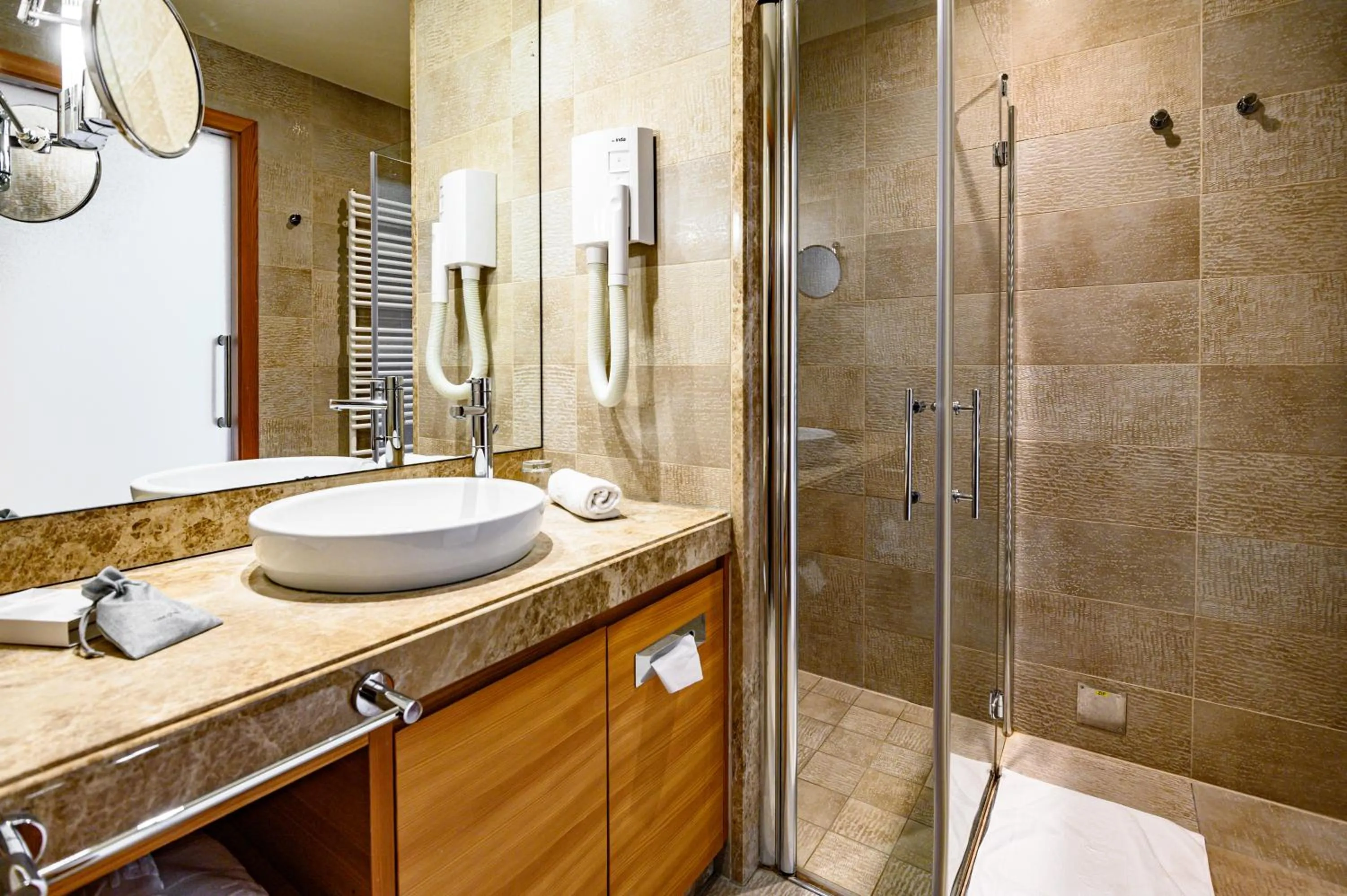 Bathroom in Hotel Balnea Superior - Terme Krka