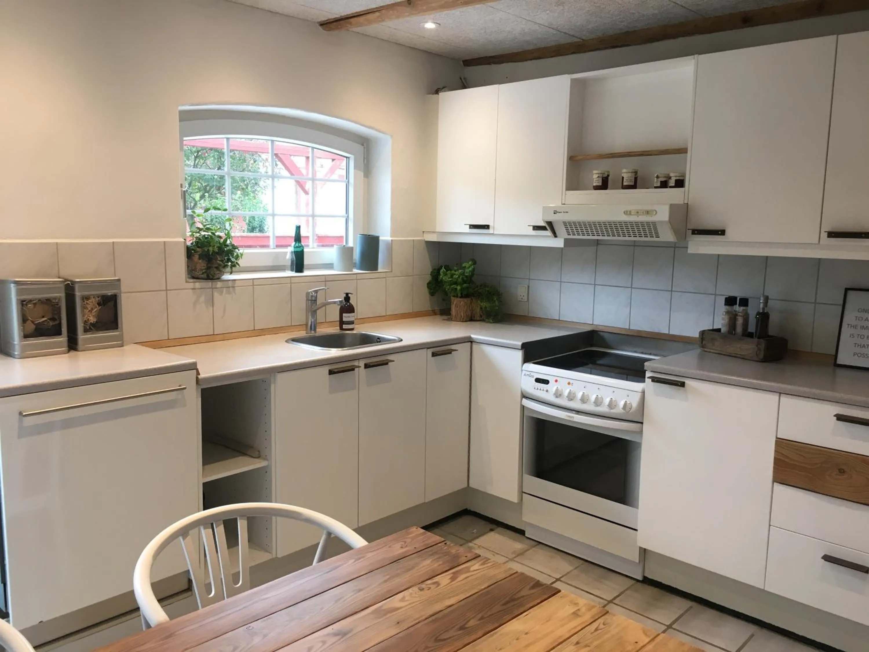 Communal kitchen in Hos Mette