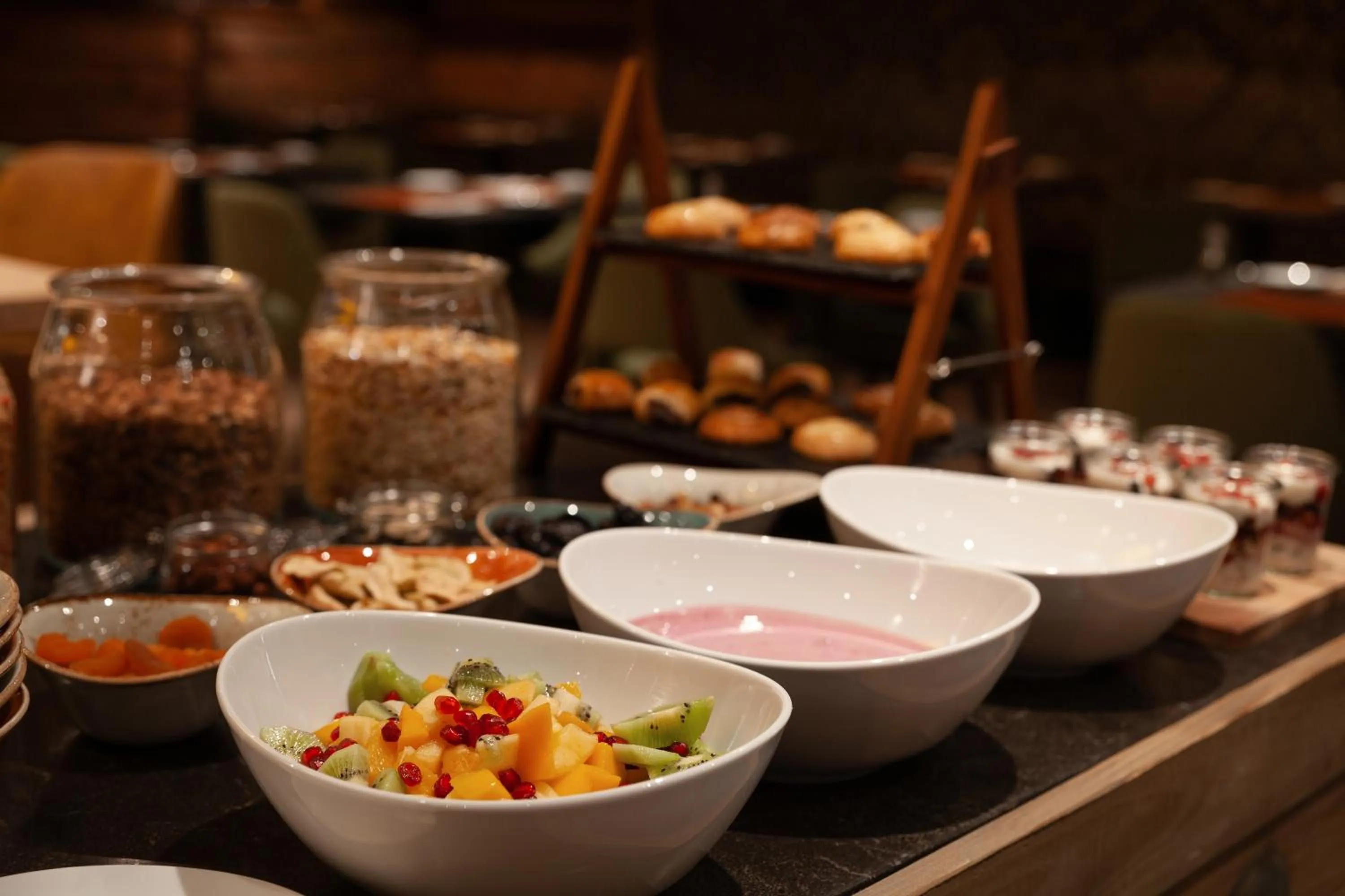Food and drinks in 22 Summits Boutique Hotel