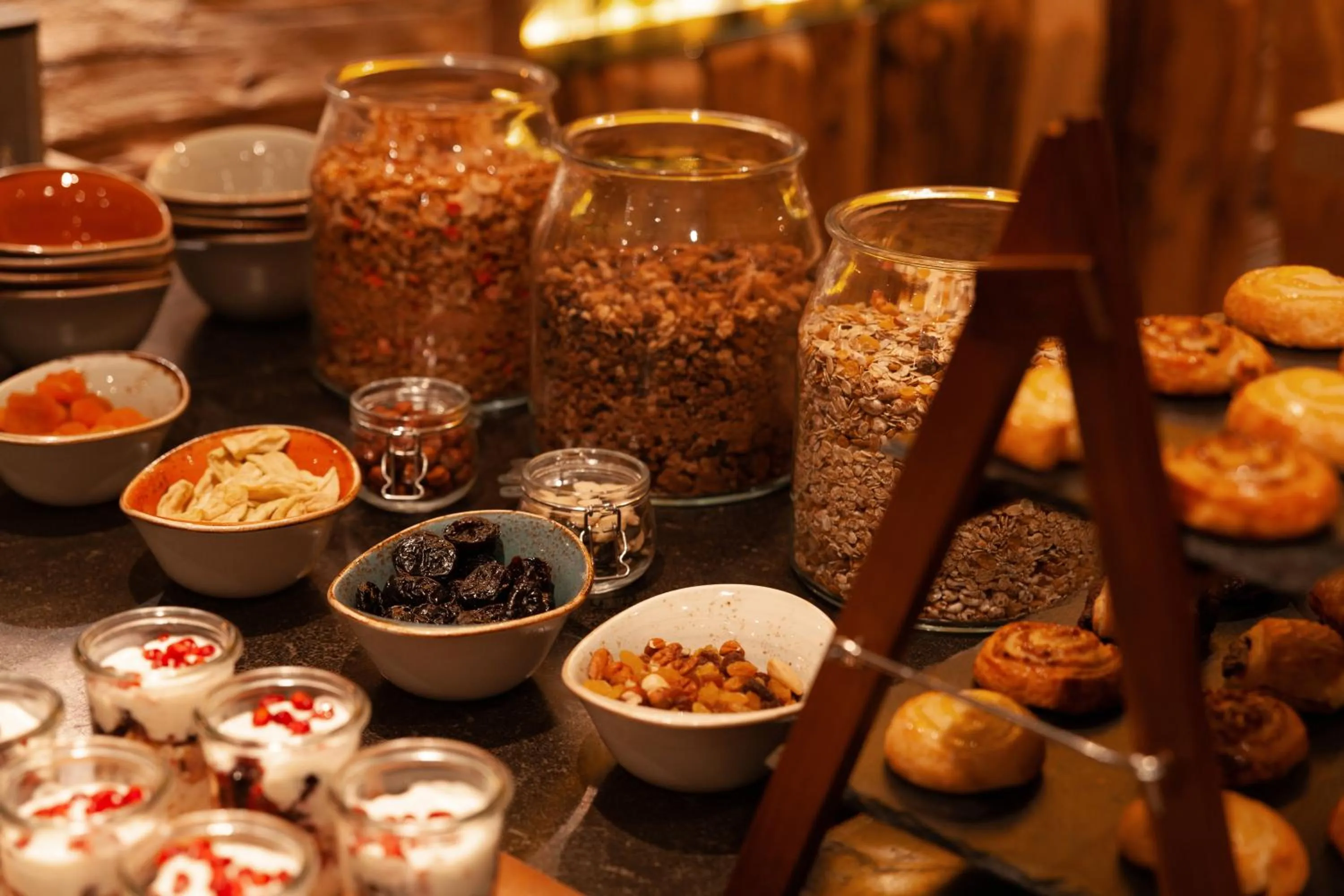 Food and drinks in 22 Summits Boutique Hotel