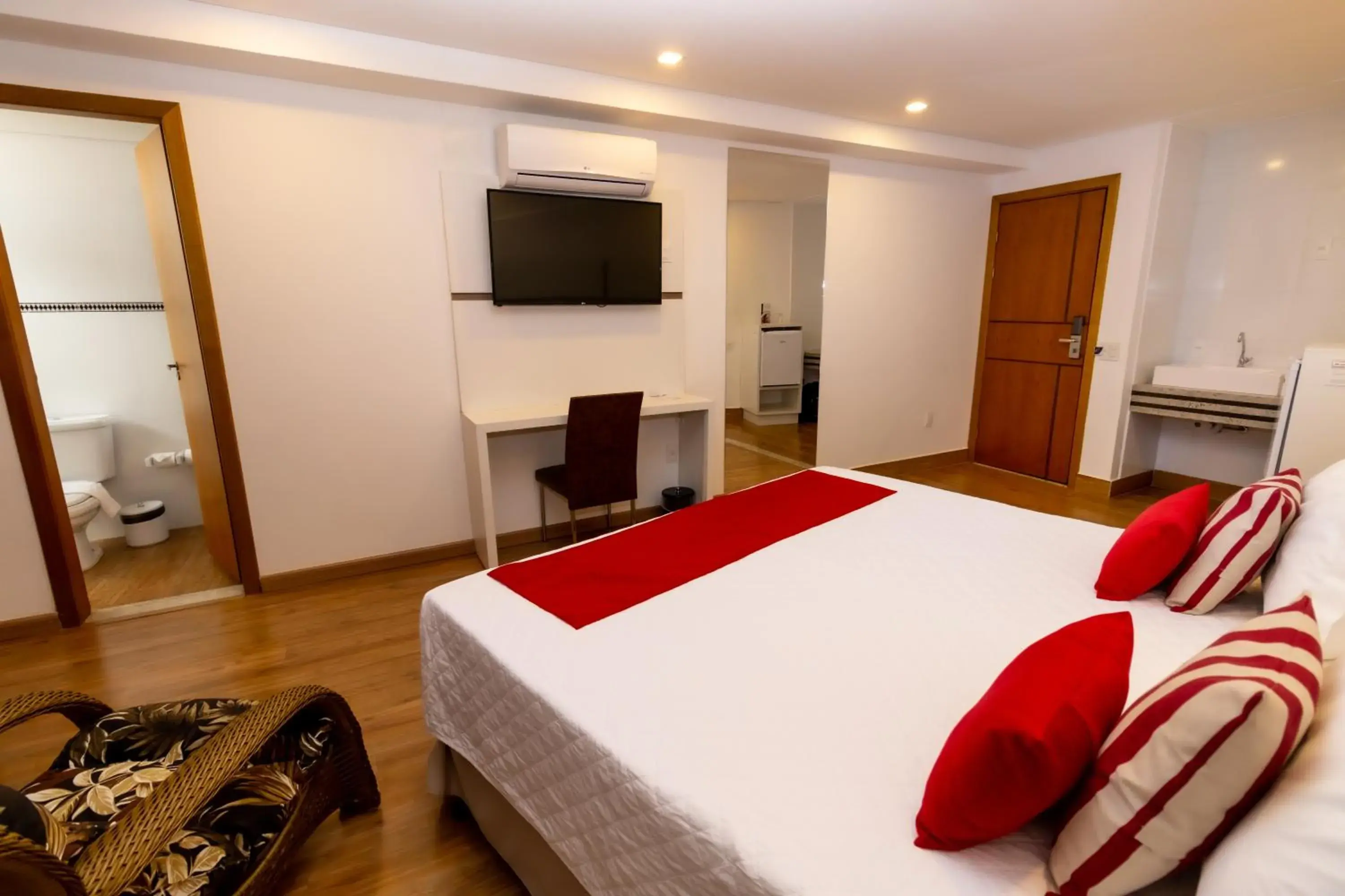 Deluxe Suite - single occupancy in Granlago Hotel Deluxe Suite - single occupancy in Granlago Hotel