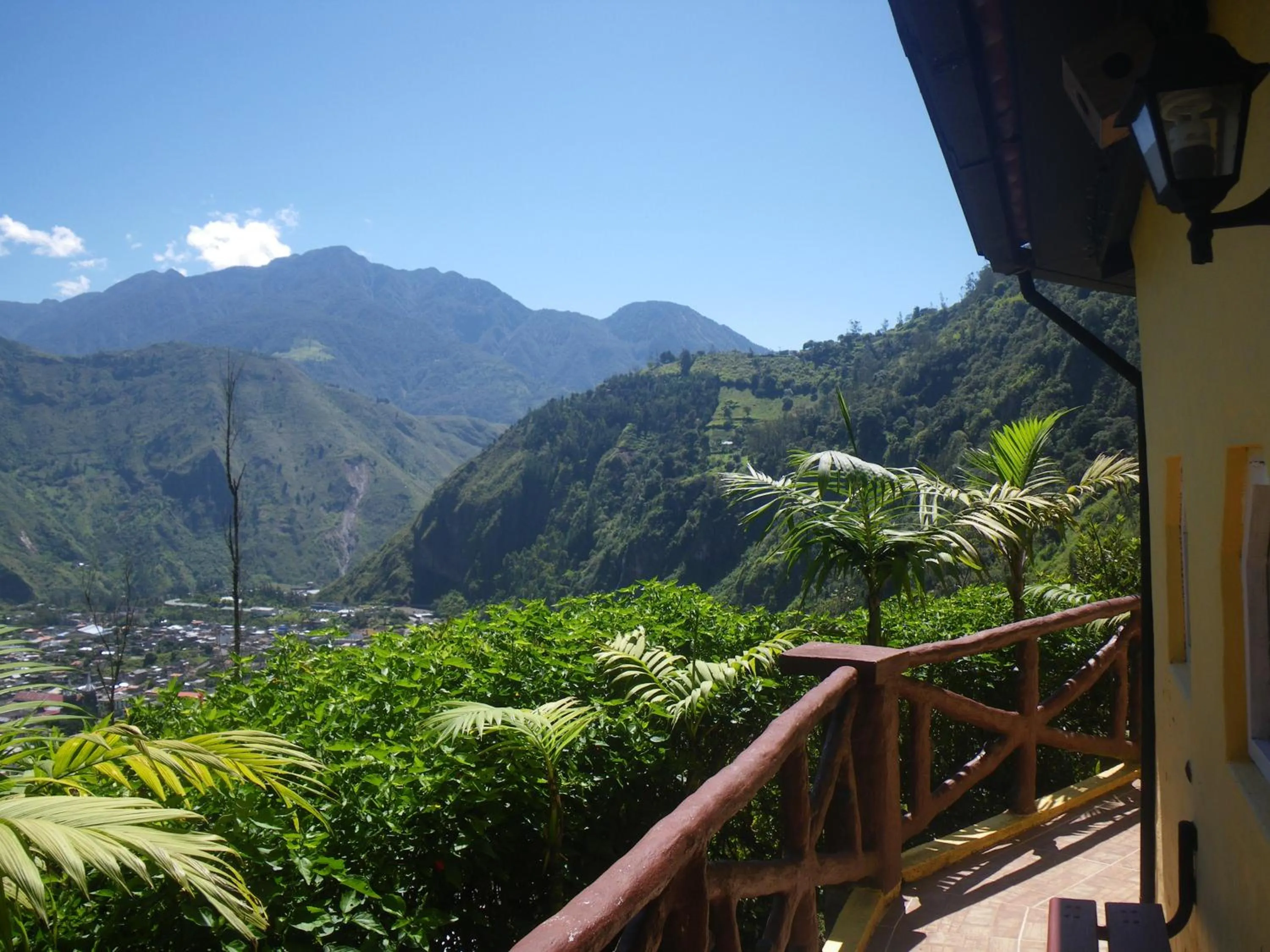 Balcony/Terrace in La Casa Amarilla