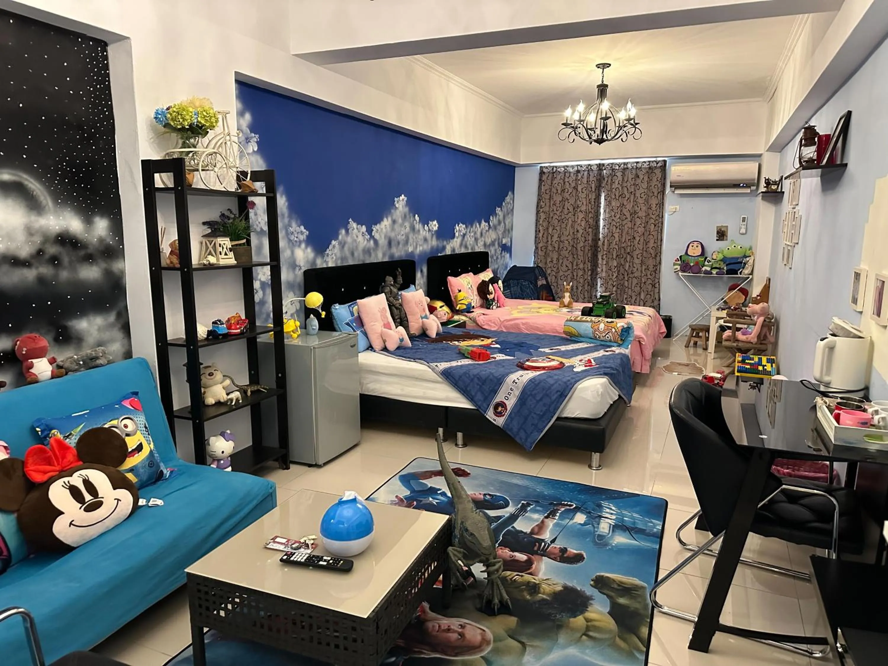 Photo of the whole room, Bed in Kenting Mola