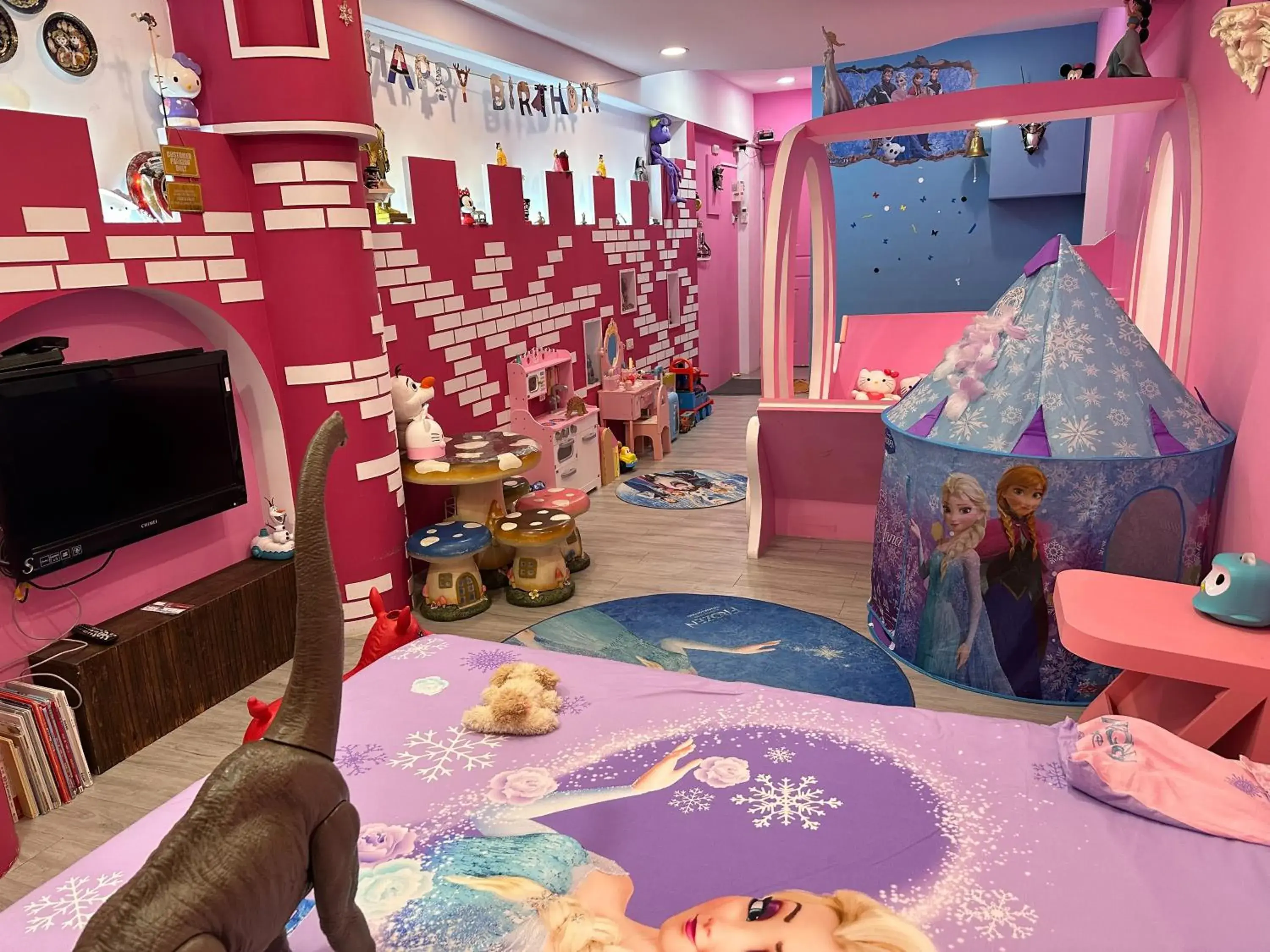 Quadruple Room with Private Bathroom in Kenting Mola Quadruple Room with Private Bathroom in Kenting Mola