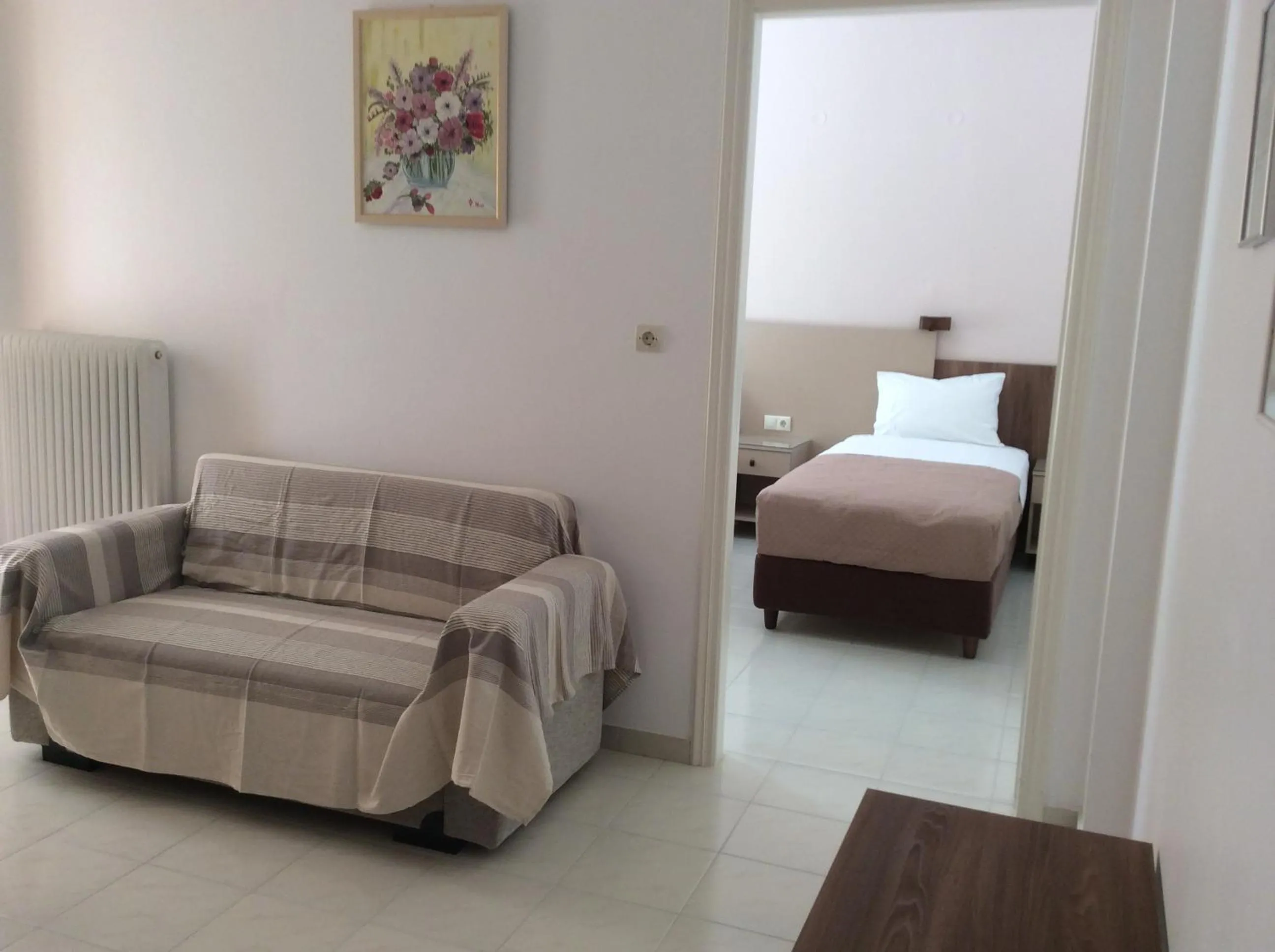 Erato Apartments