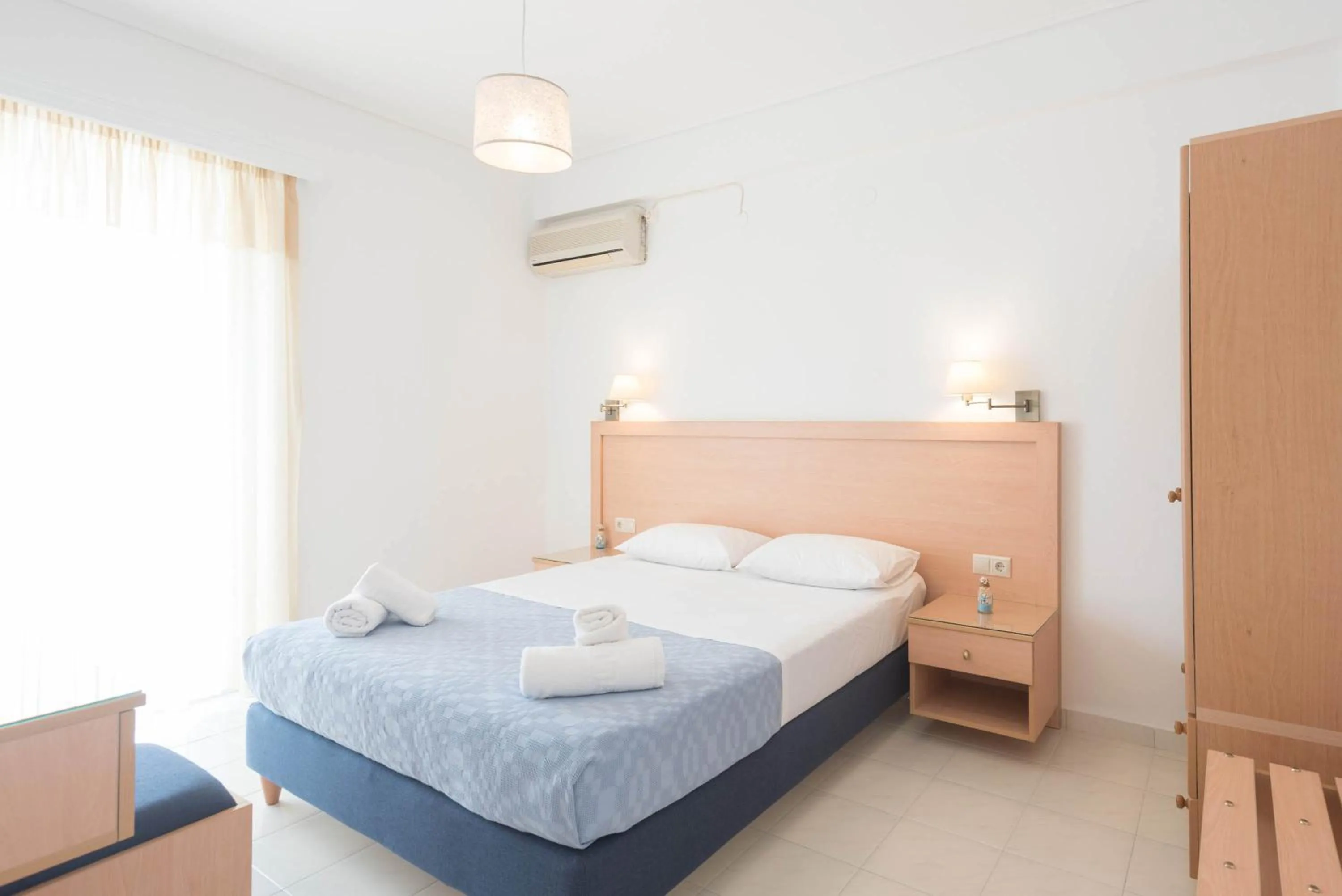 Erato Apartments