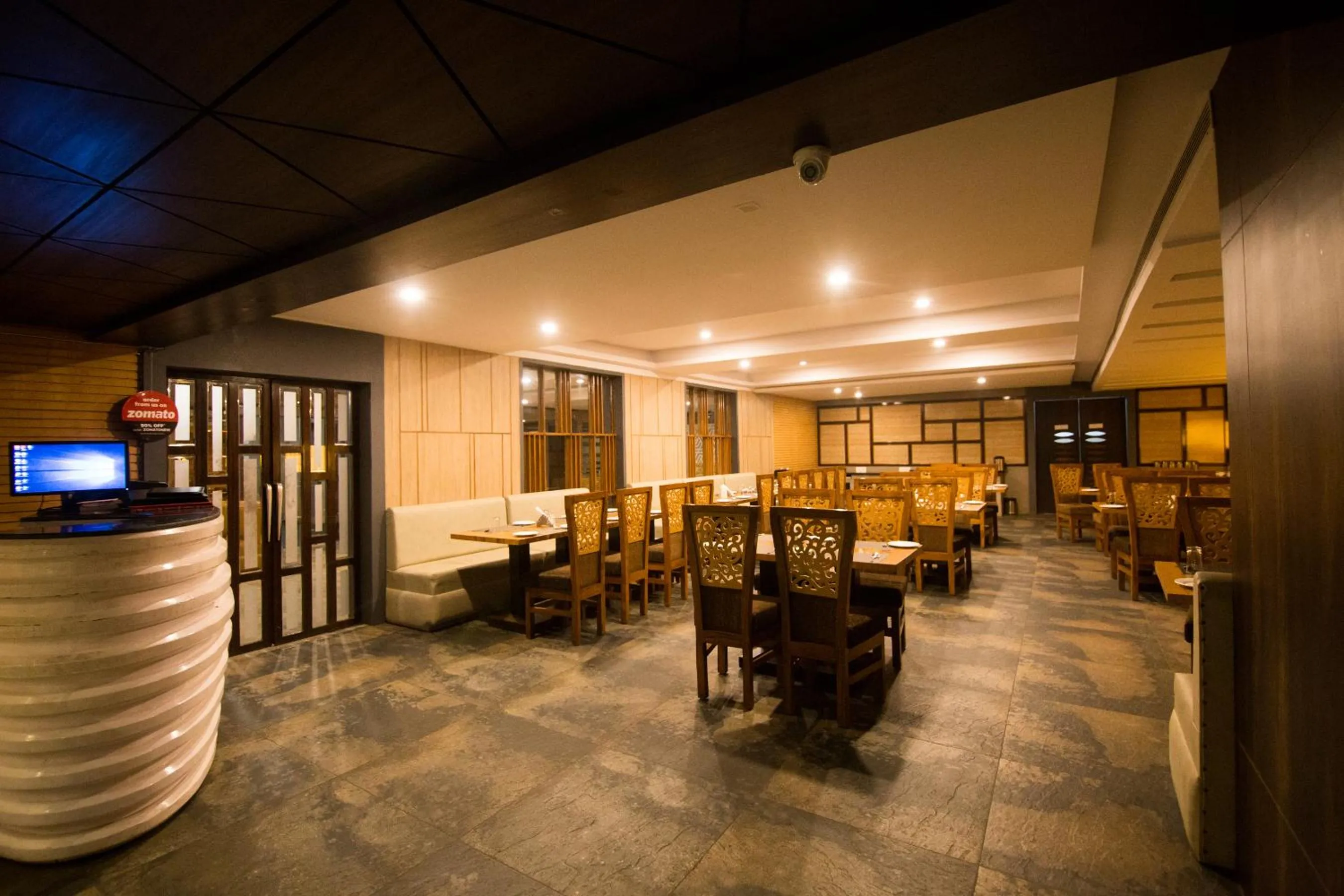 Restaurant/places to eat in The River Front Resort