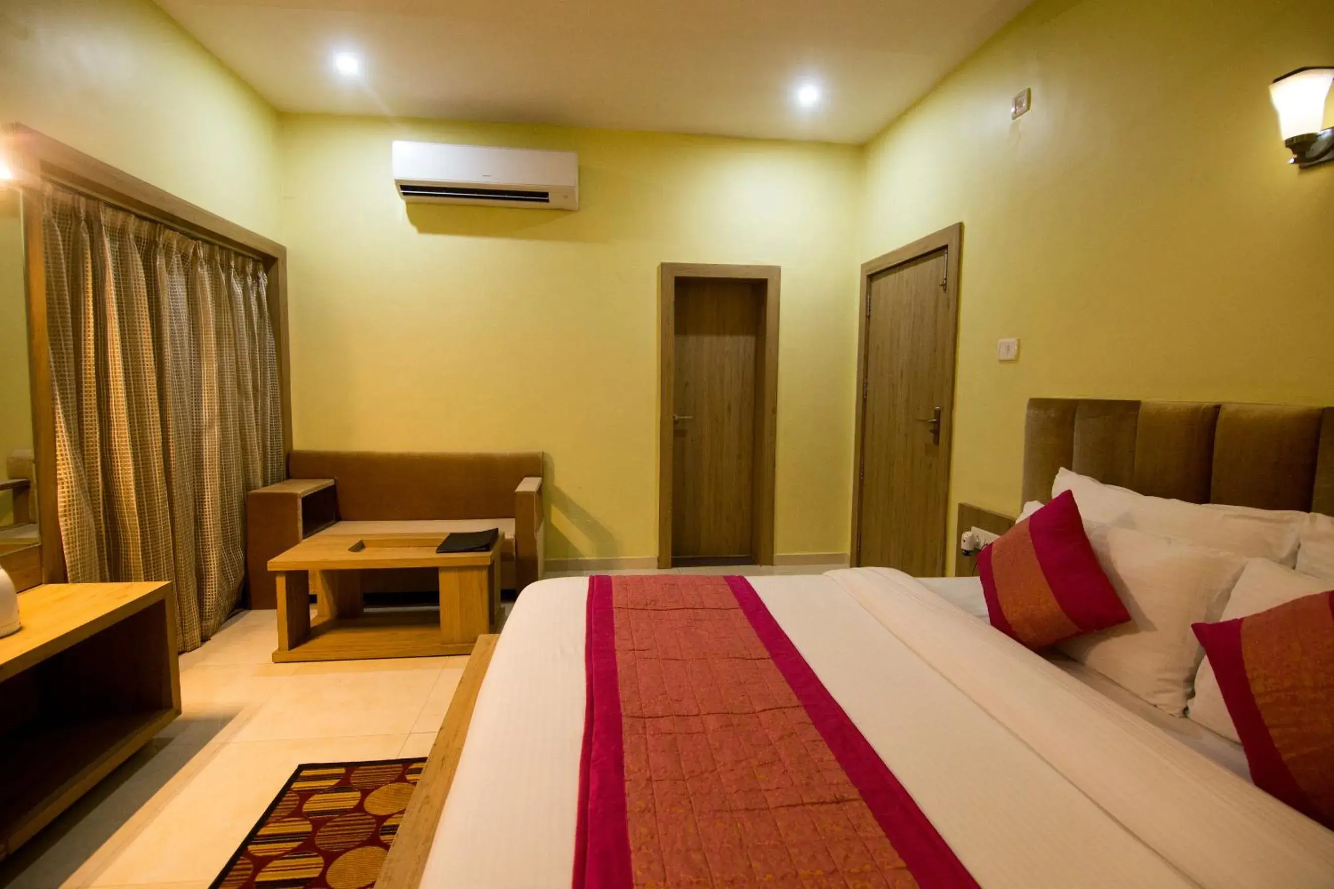 Photo of the whole room, Bed in The River Front Resort Photo of the whole room, Bed in The River Front Resort