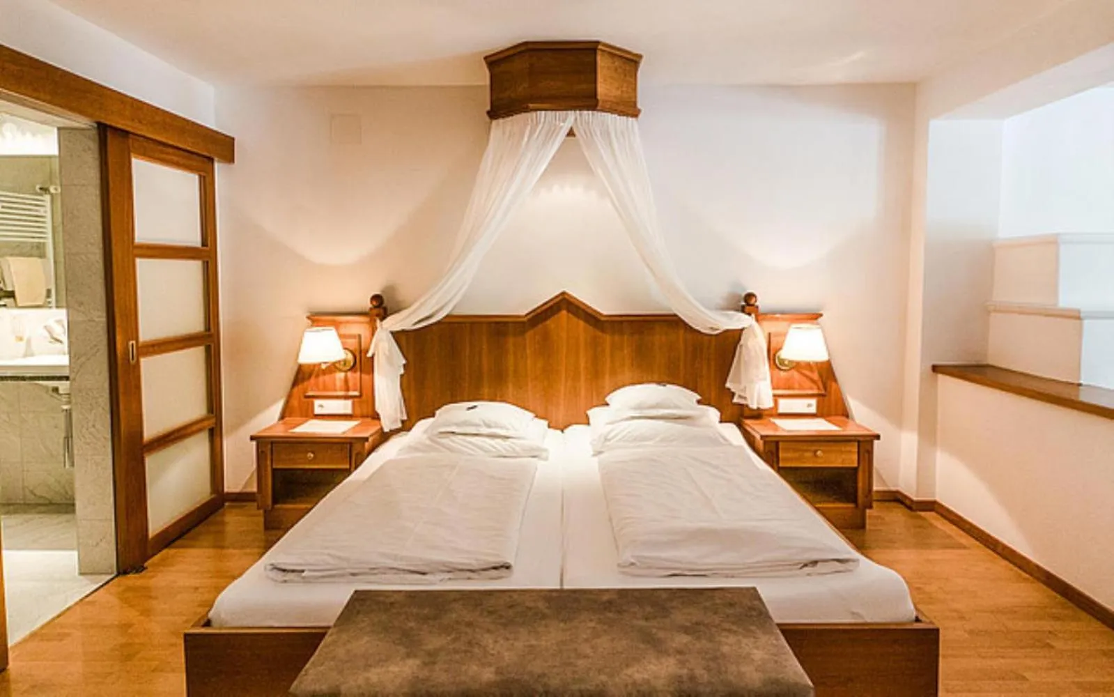 Photo of the whole room, Bed in Wellnesshotel Mein Almhof Superior